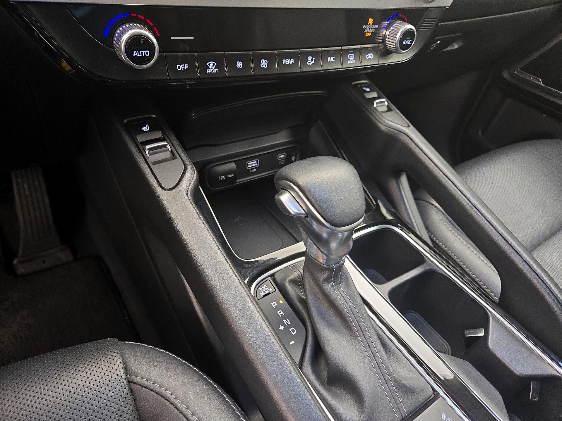 Thumbnail: 2023 Kia Telluride - 17