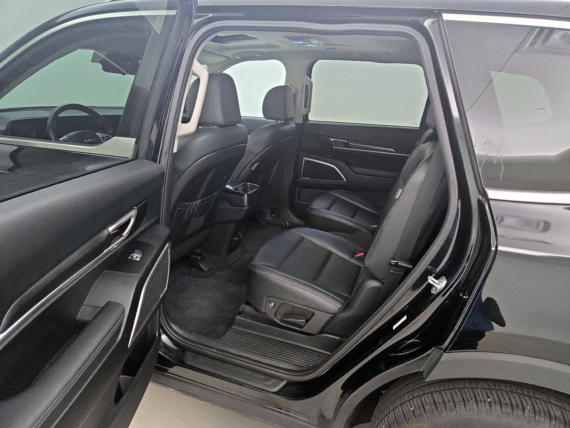 Thumbnail: 2023 Kia Telluride - 20
