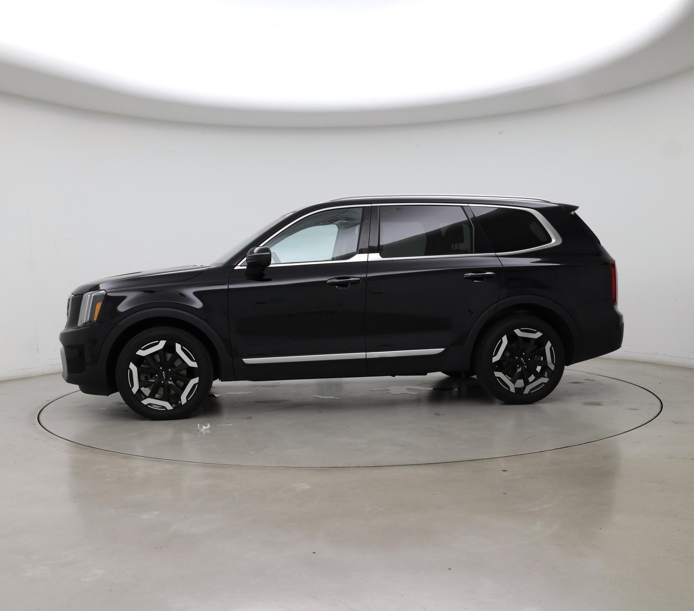 Thumbnail: 2023 Kia Telluride - 3