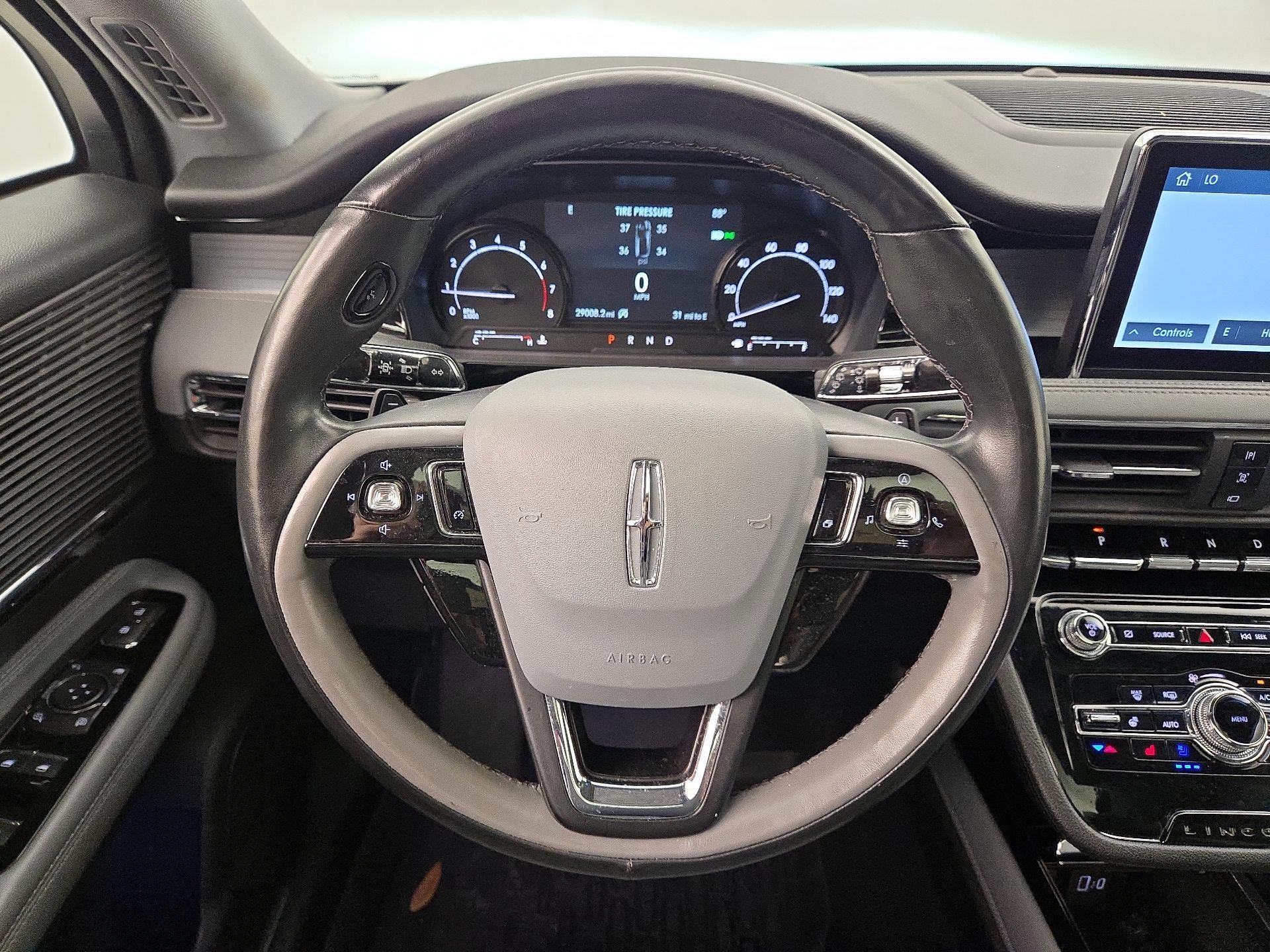 Thumbnail: 2022 Lincoln Corsair - 10