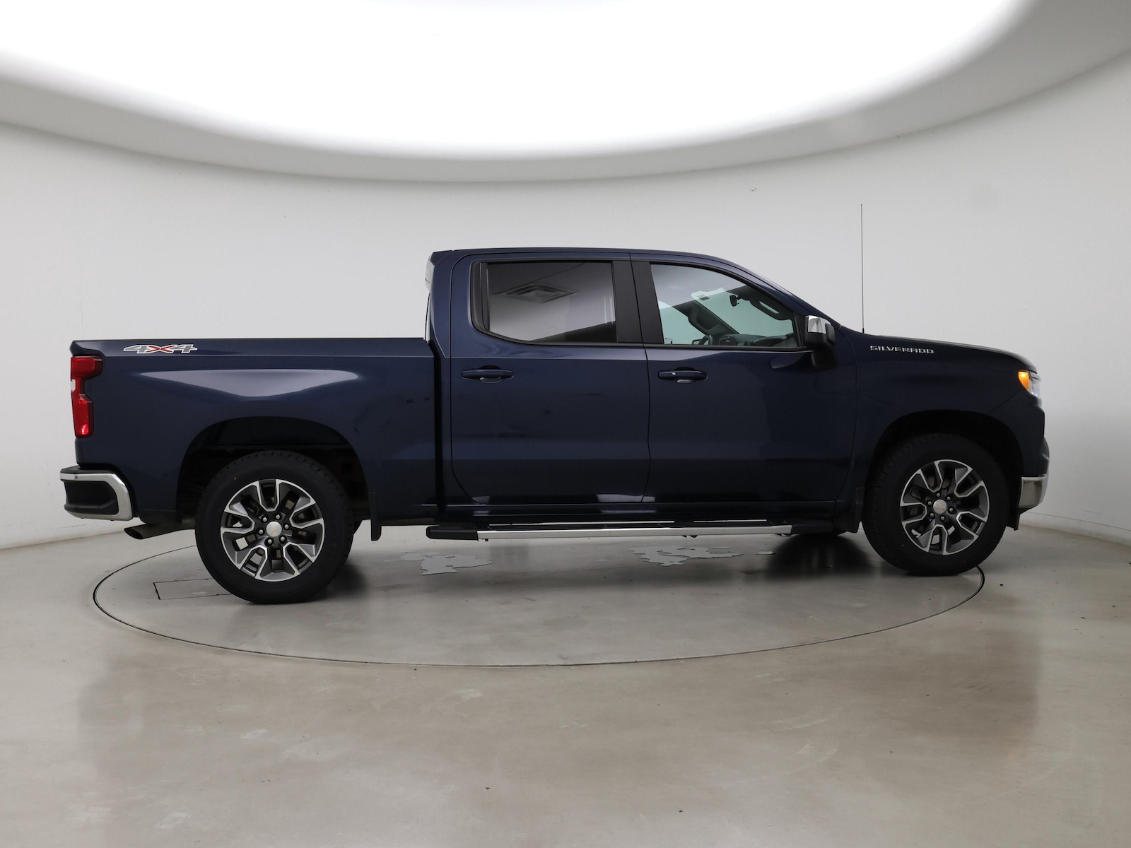 2023 Chevrolet Silverado 1500 LT - Photo 8