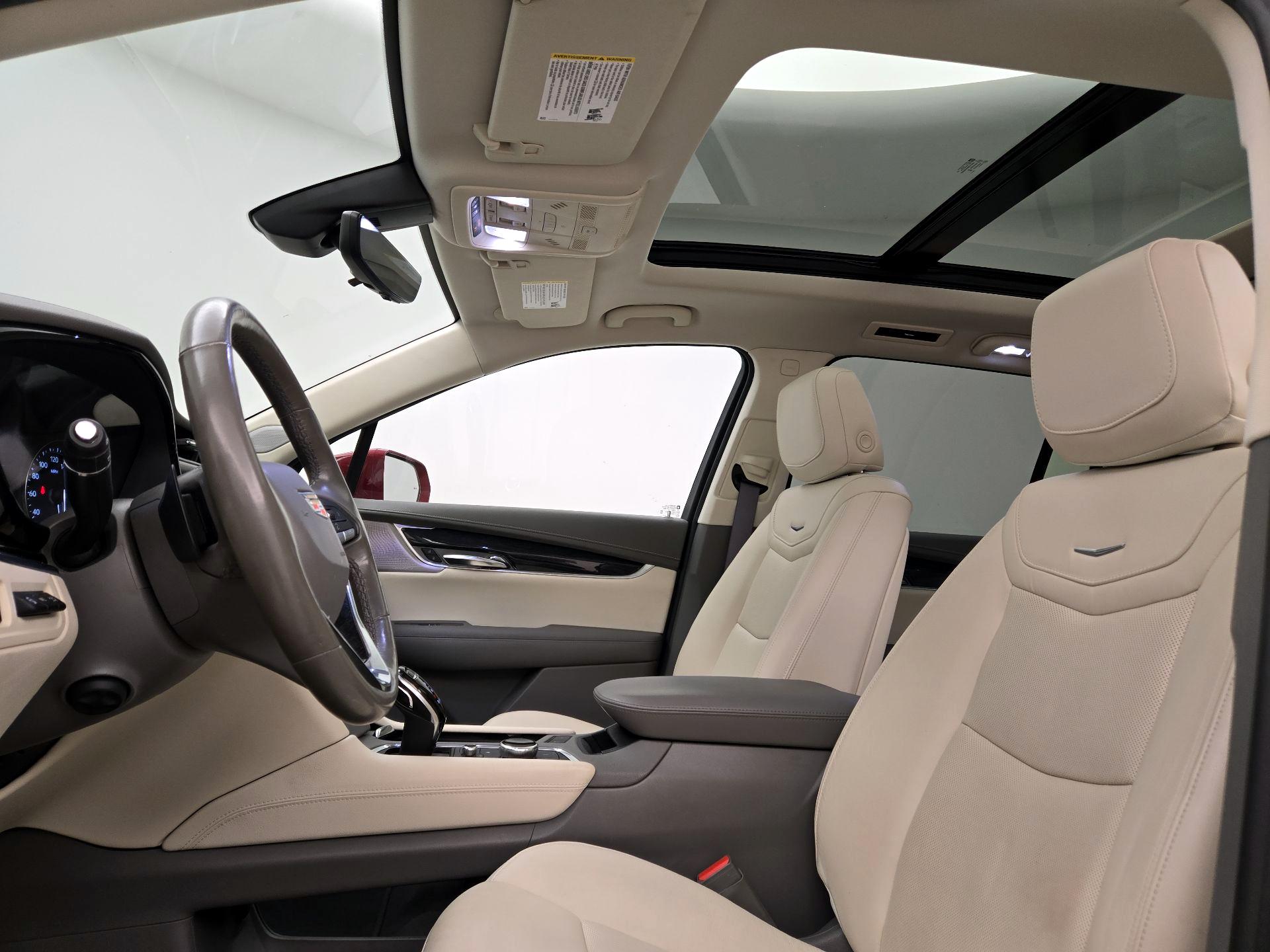 Thumbnail: 2020 Cadillac XT6 - 18