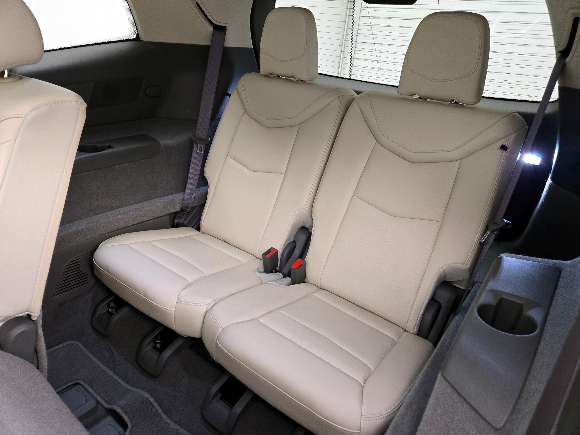 Thumbnail: 2020 Cadillac XT6 - 20