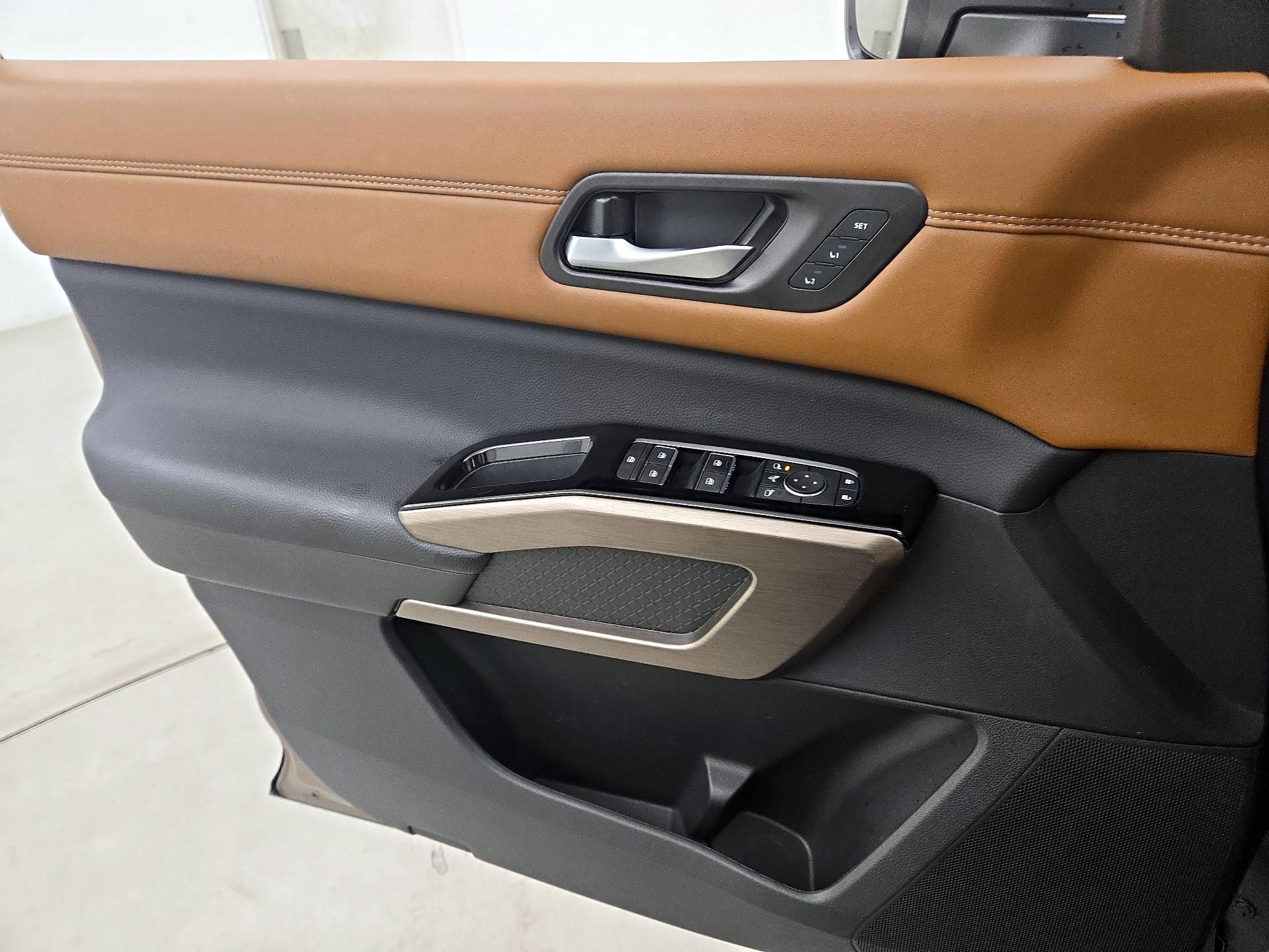 Thumbnail: 2025 Nissan Pathfinder - 12