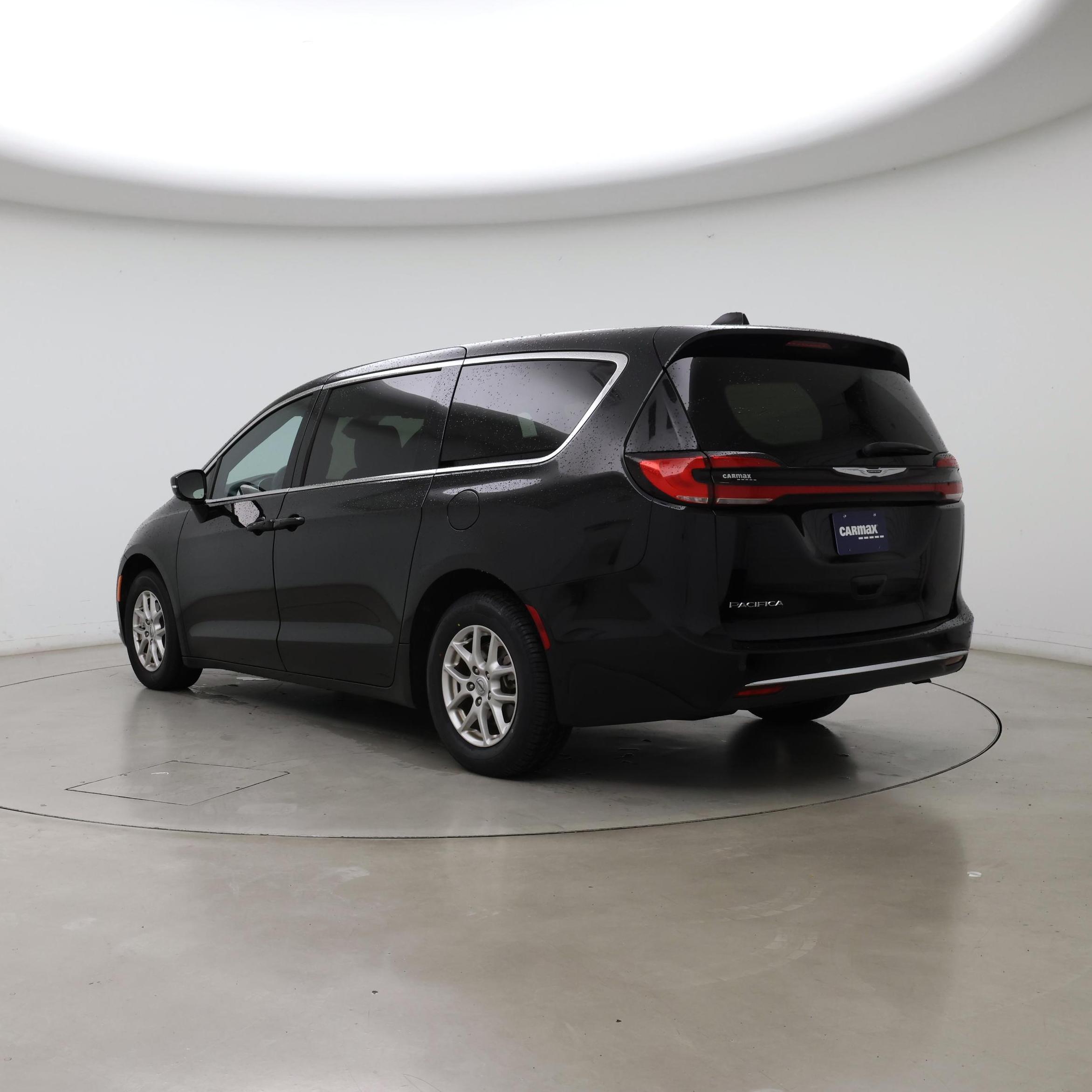 Thumbnail: 2025 Chrysler Pacifica - 2