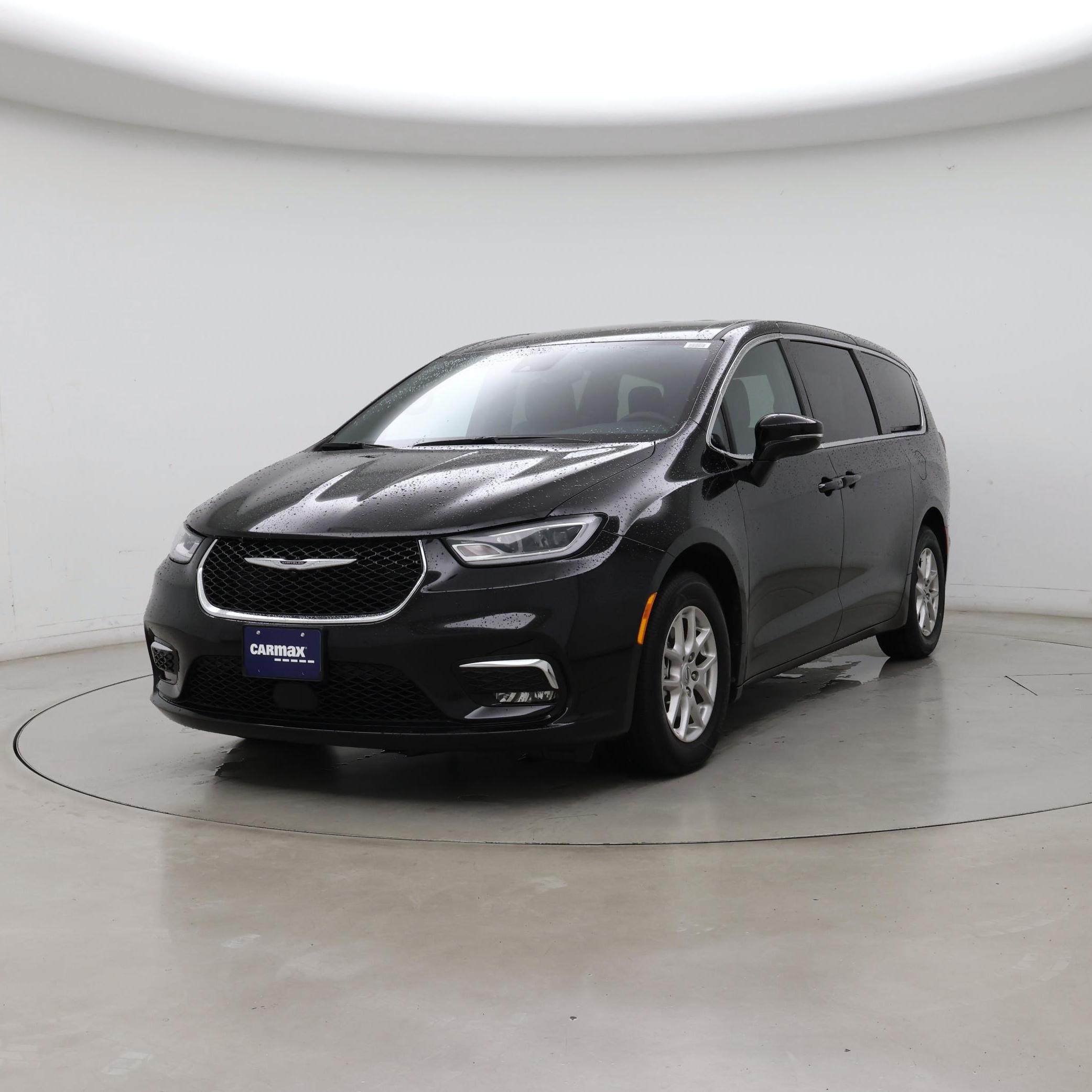 Thumbnail: 2025 Chrysler Pacifica - 4