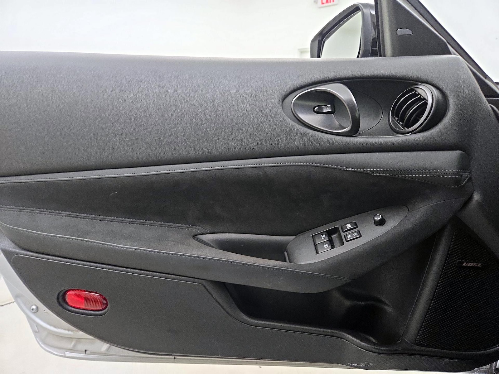 2025 Nissan Z Performance - Photo 13