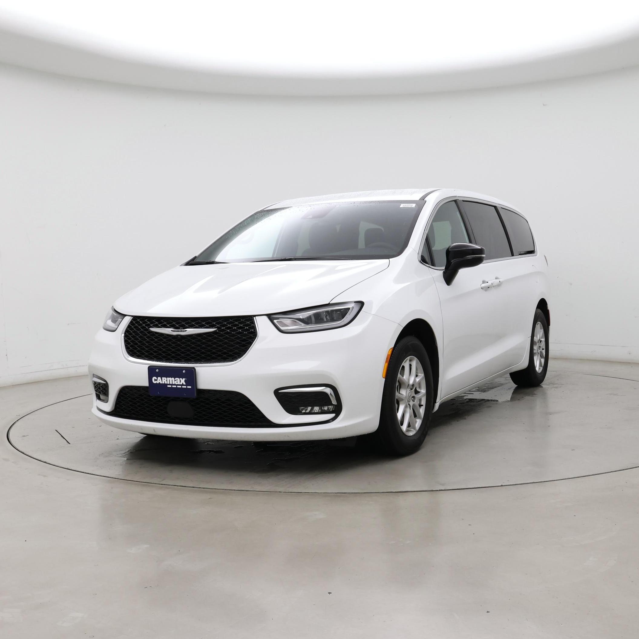 Thumbnail: 2025 Chrysler Pacifica - 4