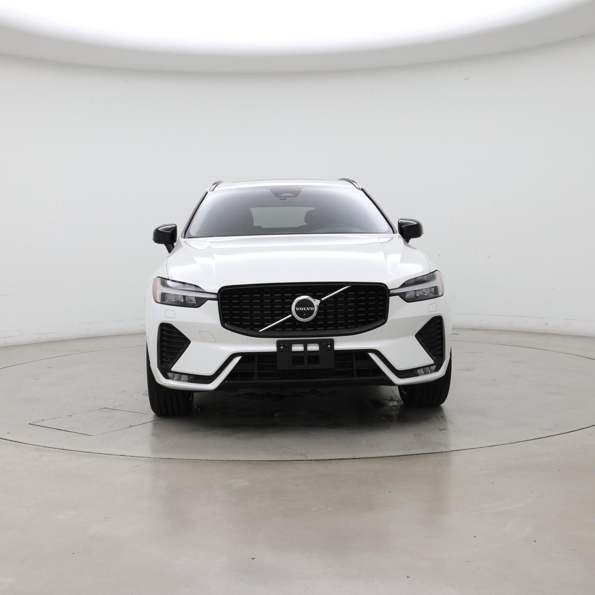 Thumbnail: 2023 Volvo XC60 - 5