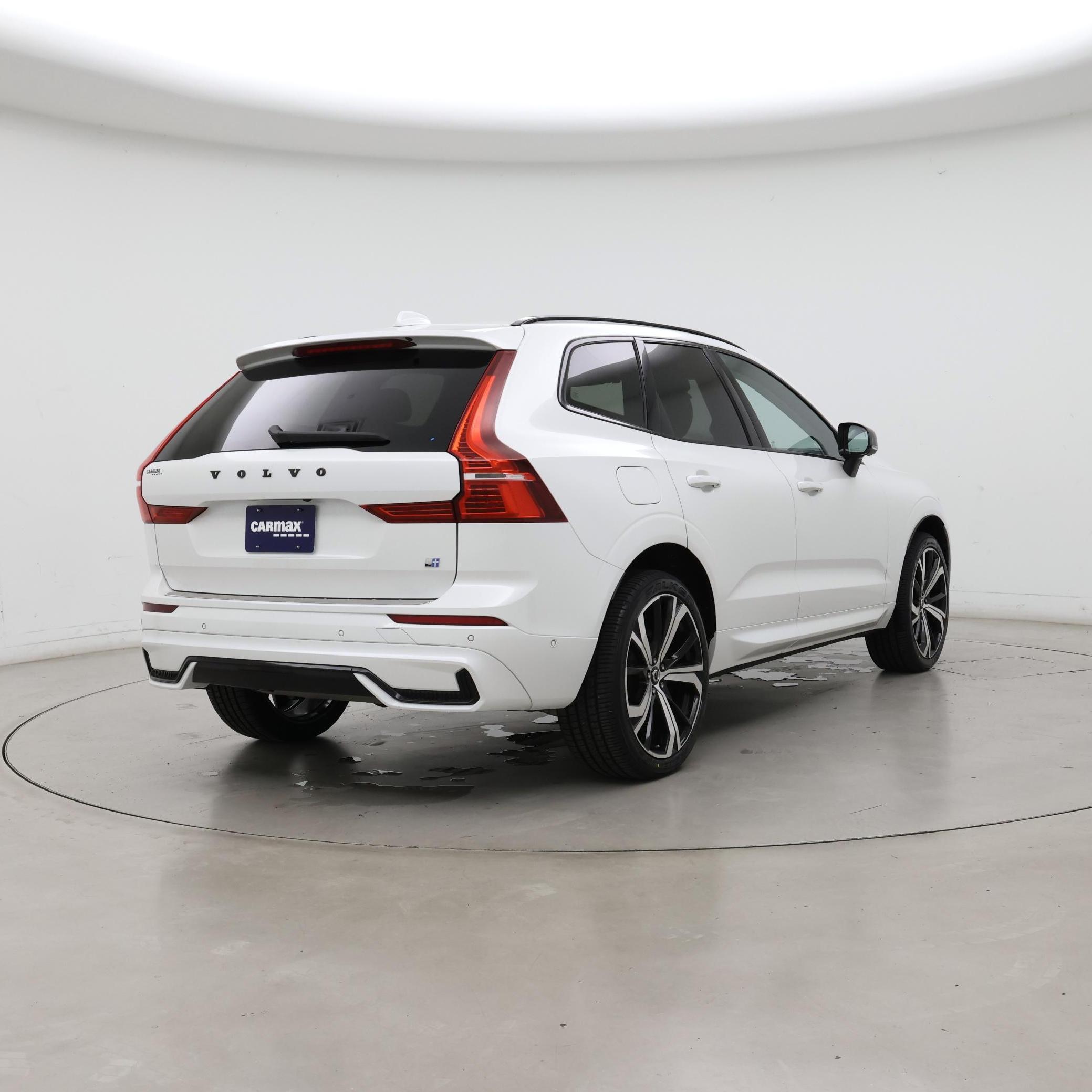 Thumbnail: 2023 Volvo XC60 - 8