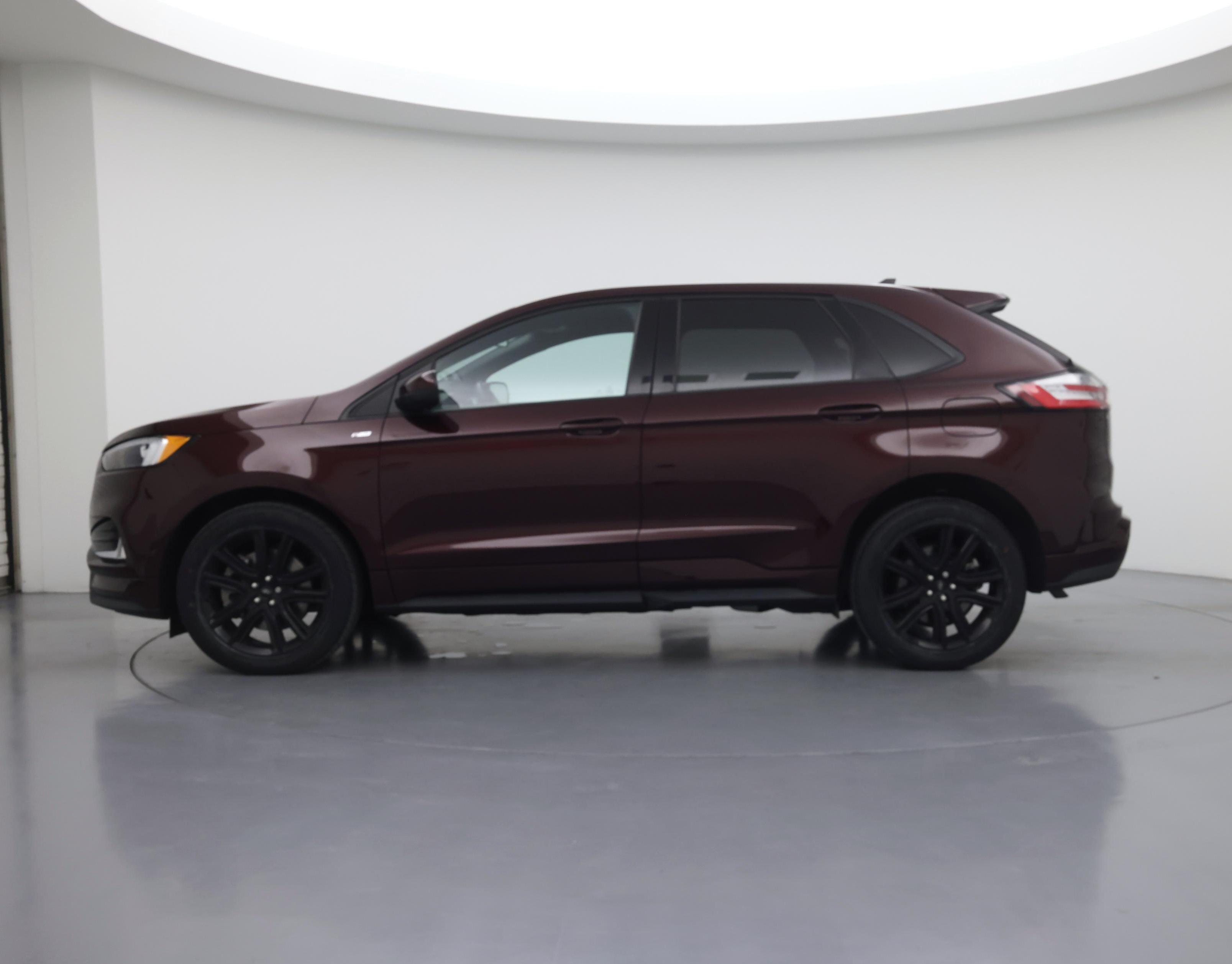 Thumbnail: 2023 Ford Edge - 3