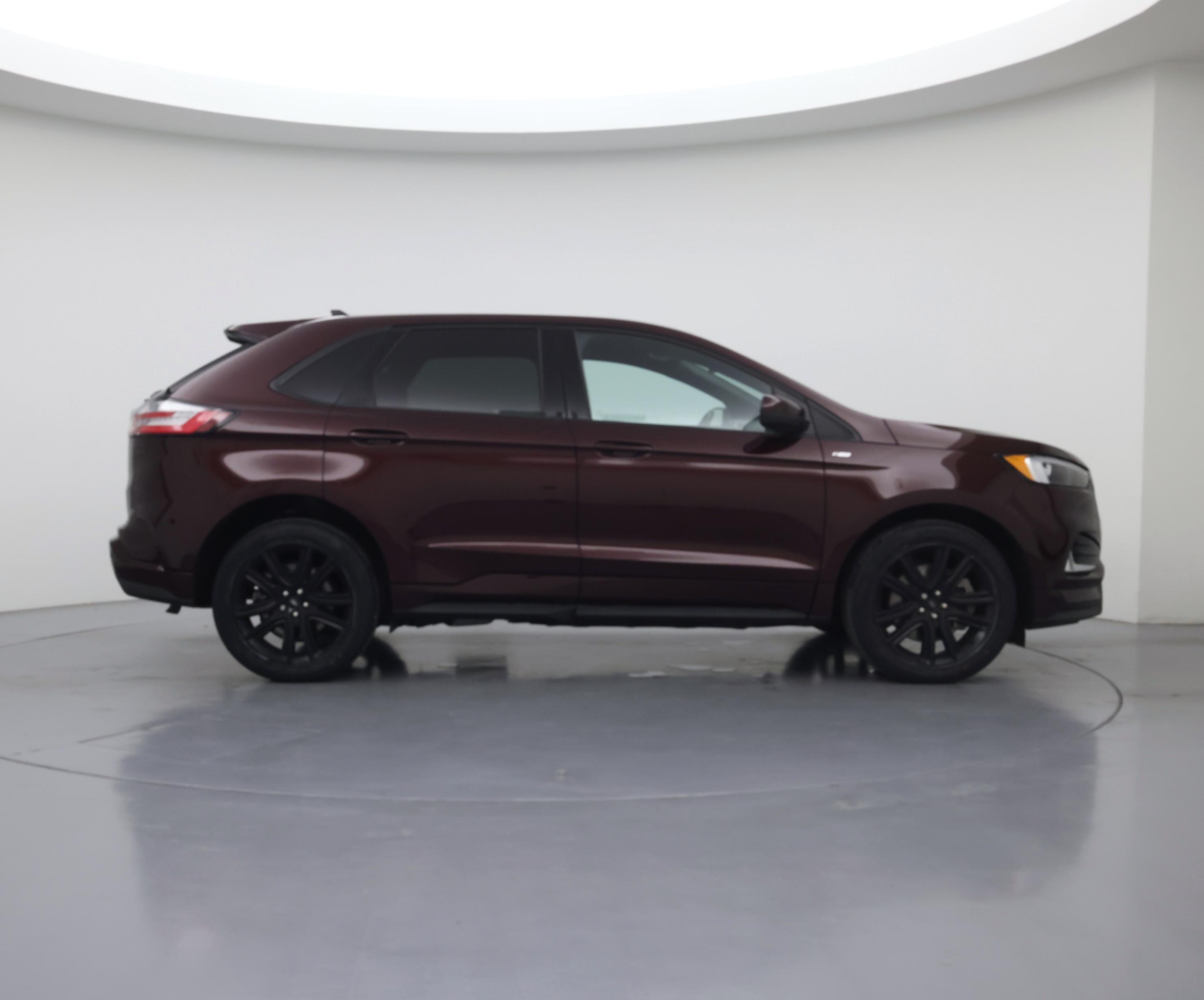 Thumbnail: 2023 Ford Edge - 7