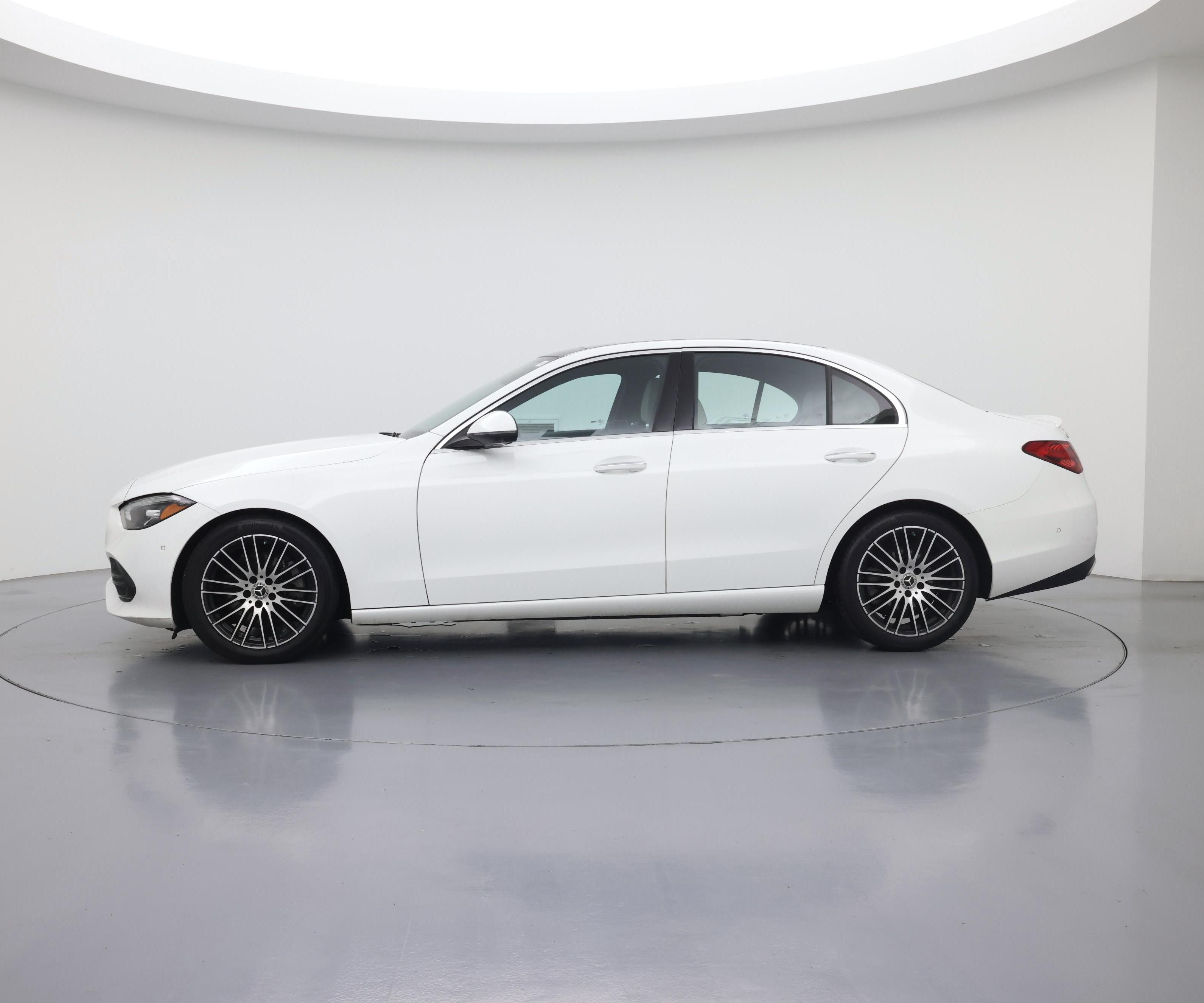Thumbnail: 2023 Mercedes-Benz C-Class - 3