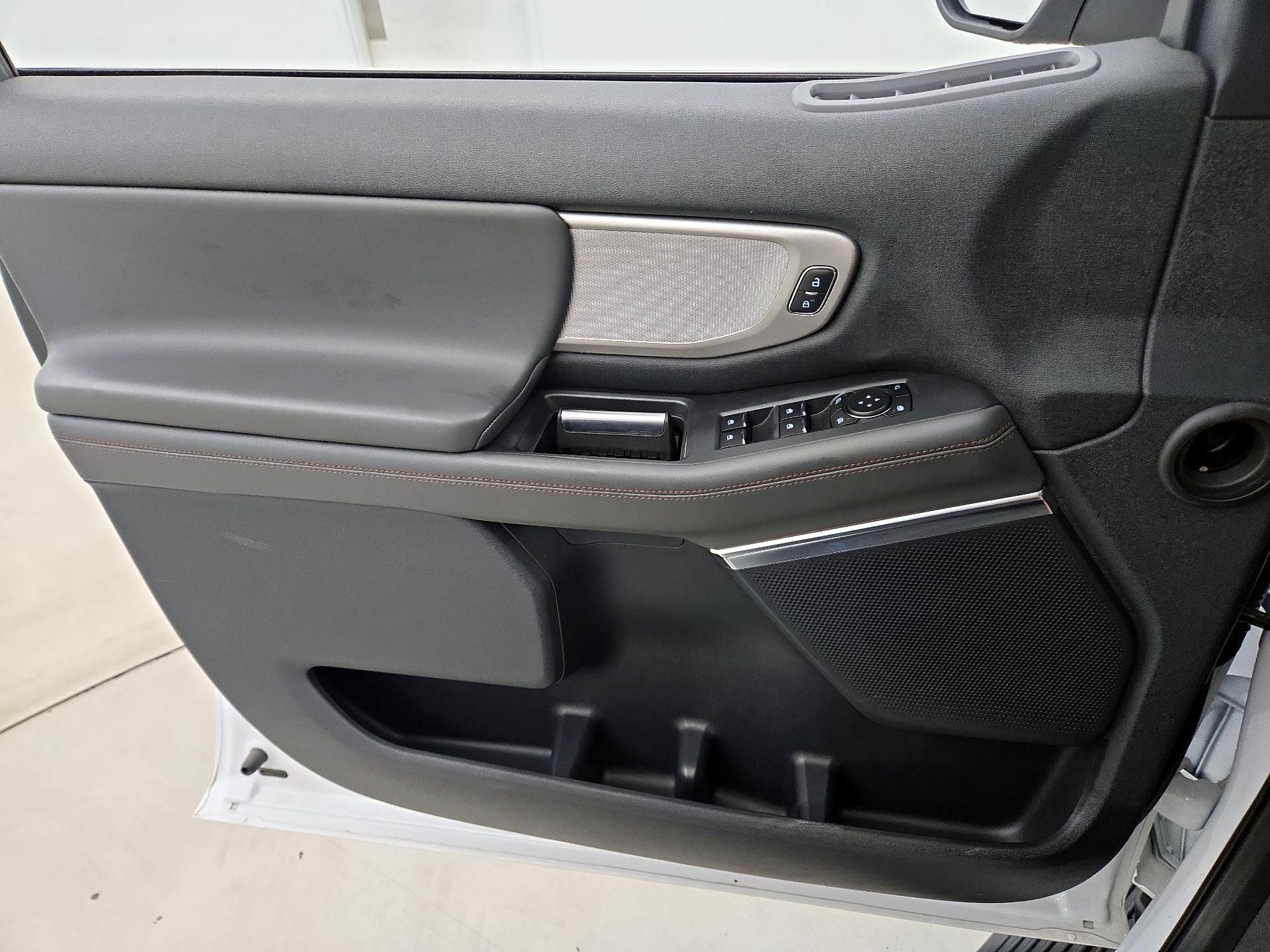 Thumbnail: 2025 Ford Expedition - 12