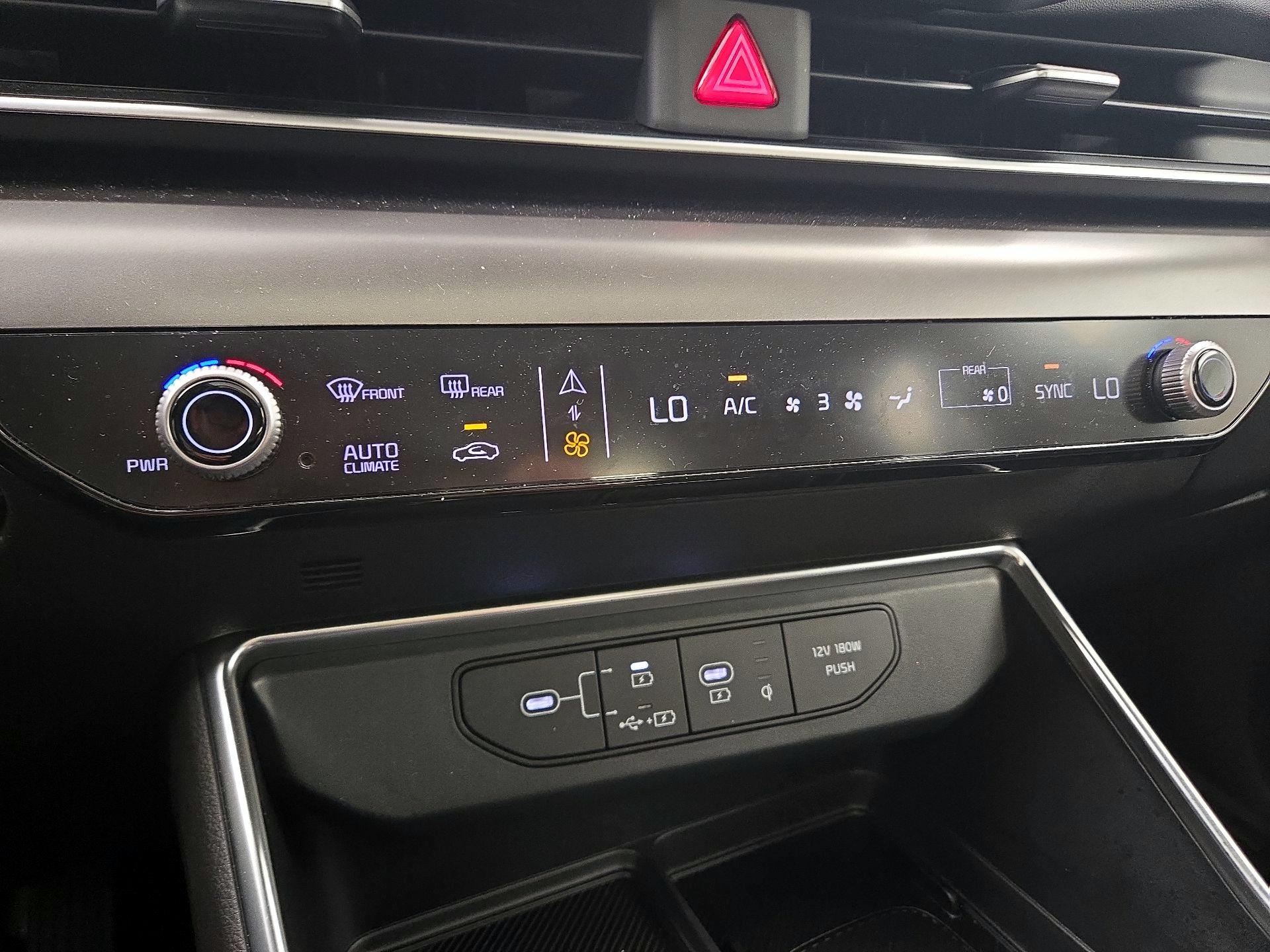 Thumbnail: 2026 Kia Carnival - 17