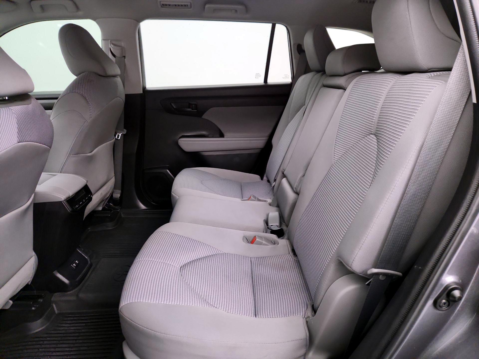 Thumbnail: 2021 Toyota Highlander - 19