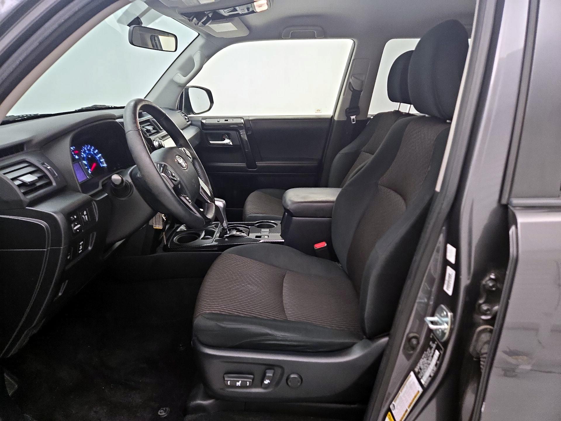 Thumbnail: 2019 Toyota 4Runner - 11