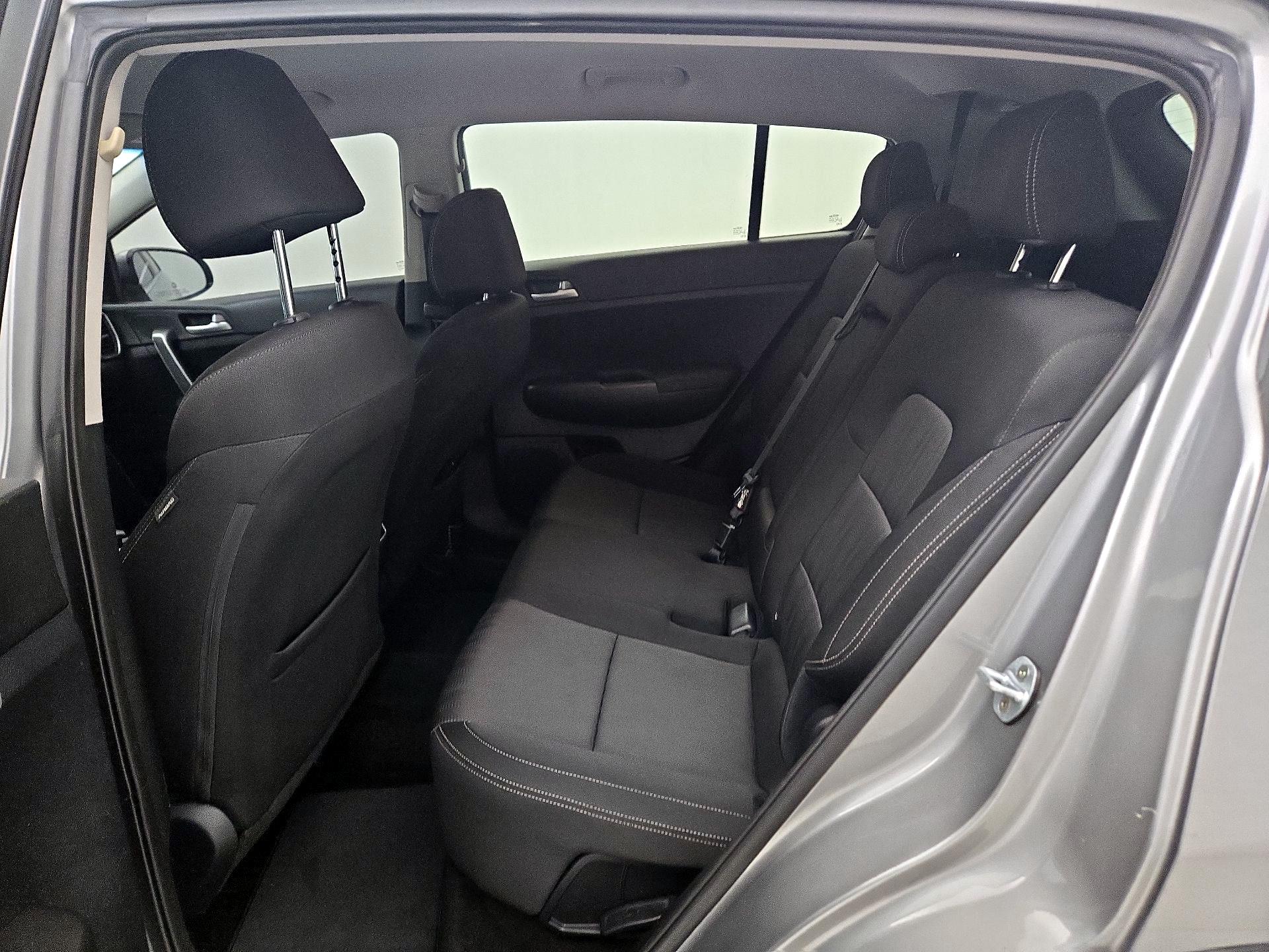 Thumbnail: 2020 Kia Sportage - 19