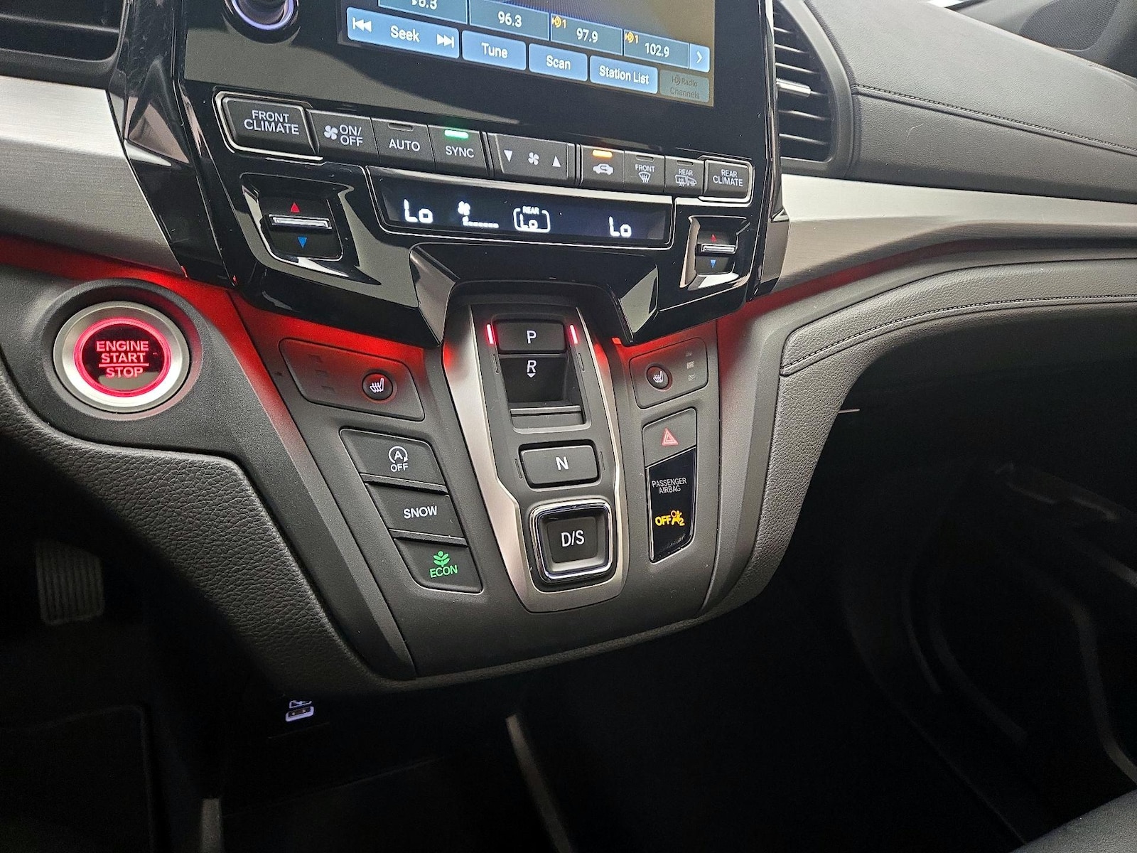 2024 Honda Odyssey SPORT - Photo 18