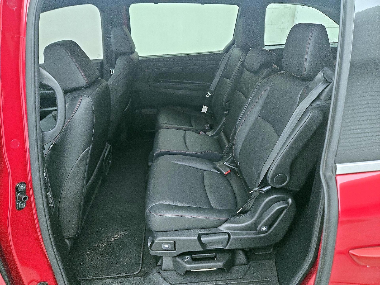 2024 Honda Odyssey SPORT - Photo 21