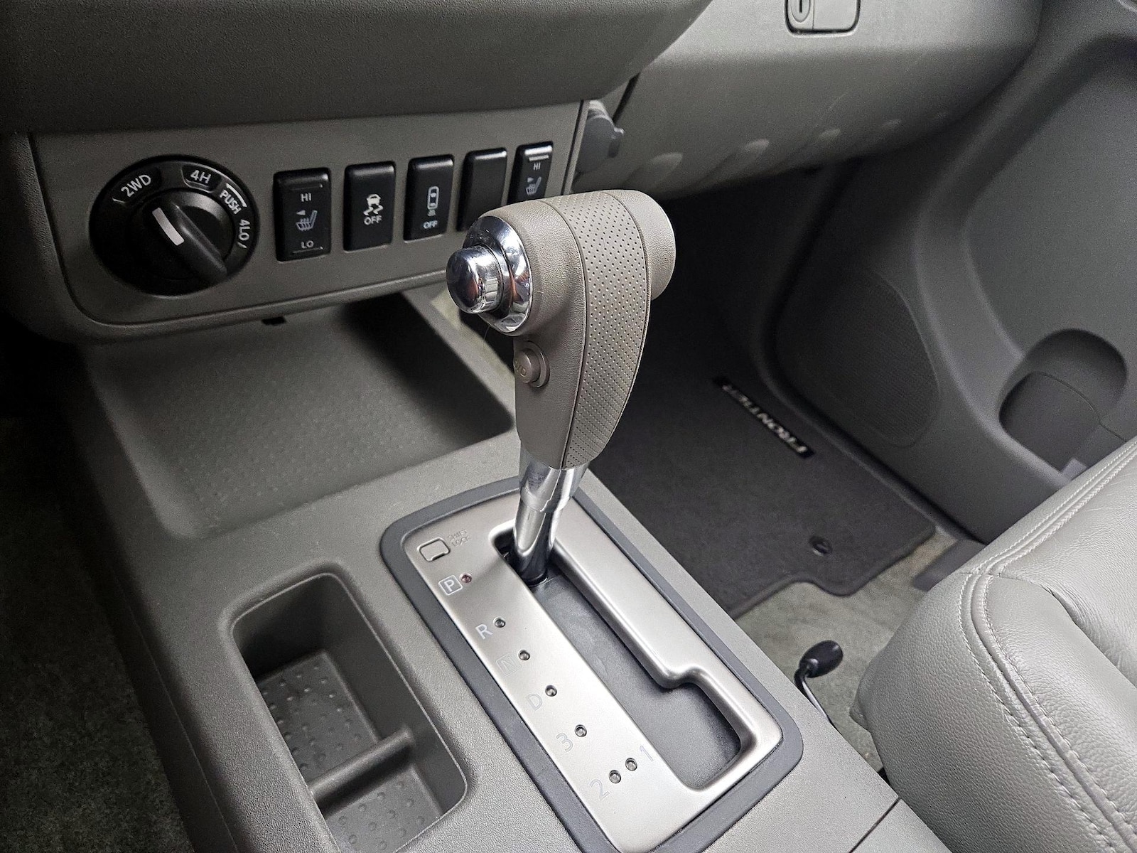 2014 Nissan Frontier SV - Photo 18