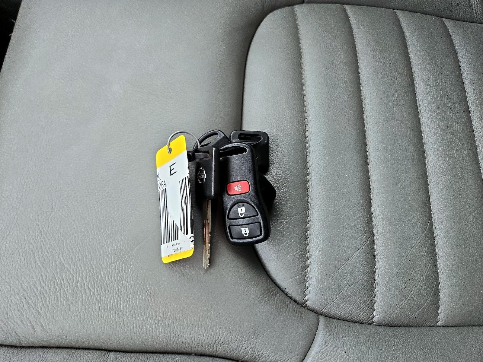 2014 Nissan Frontier SV - Photo 23