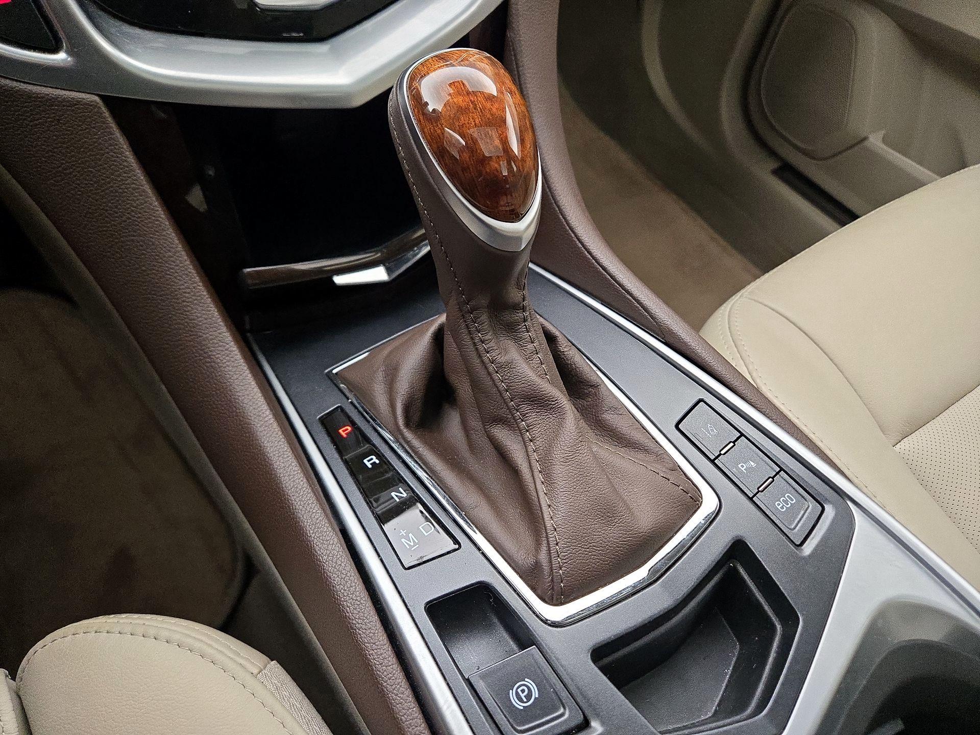 Thumbnail: 2016 Cadillac SRX - 18
