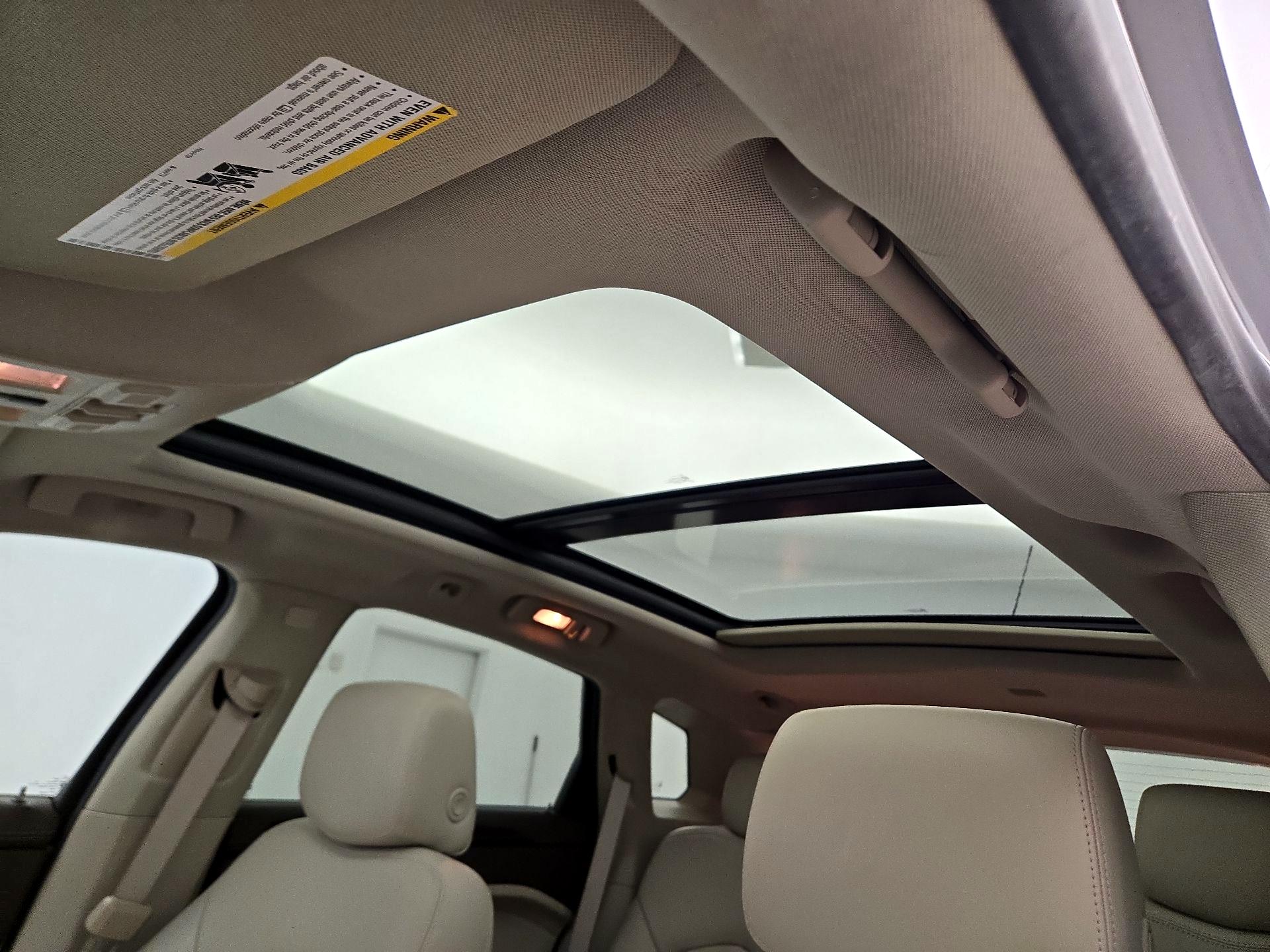 Thumbnail: 2016 Cadillac SRX - 20