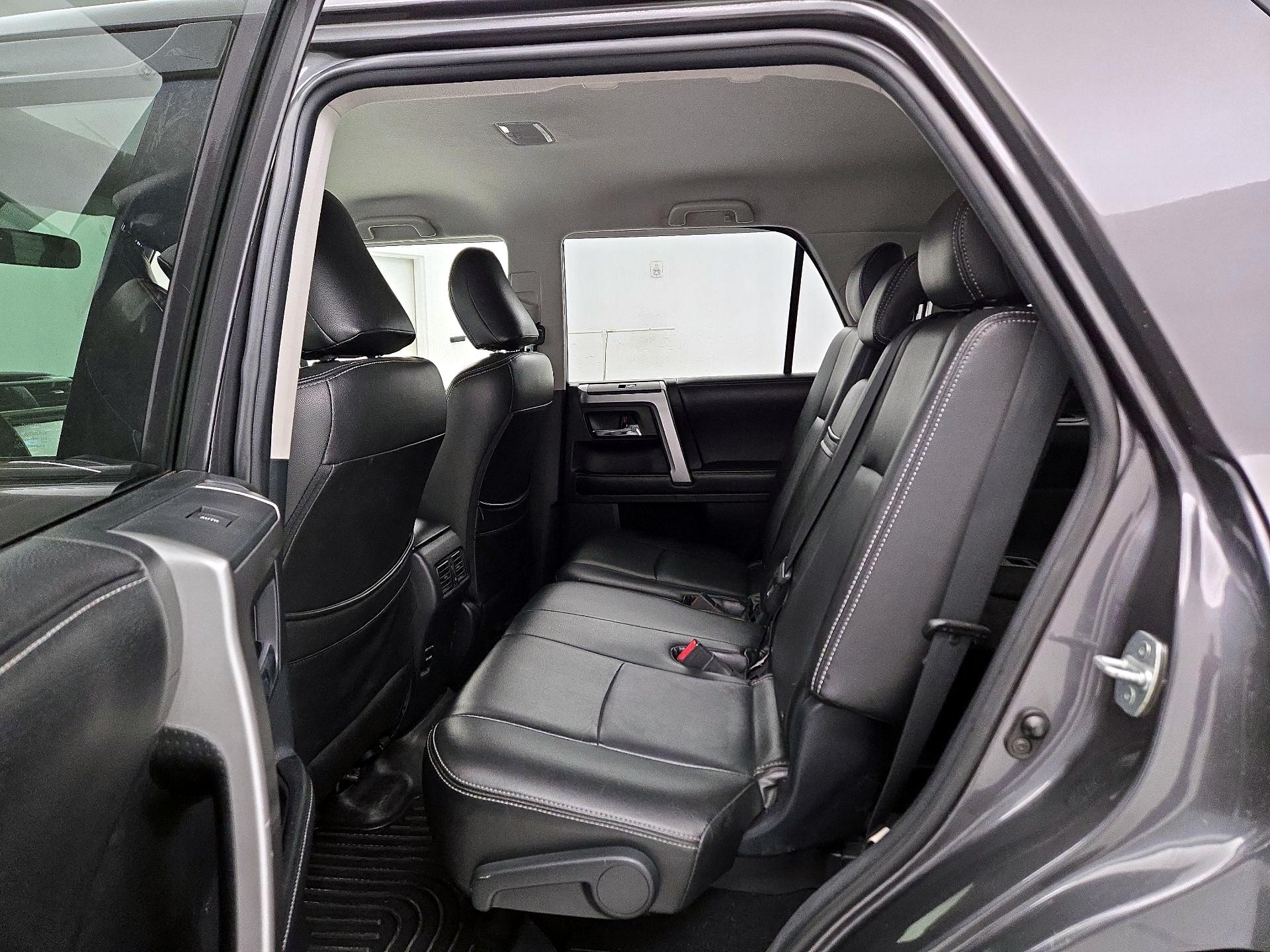 Thumbnail: 2016 Toyota 4Runner - 16