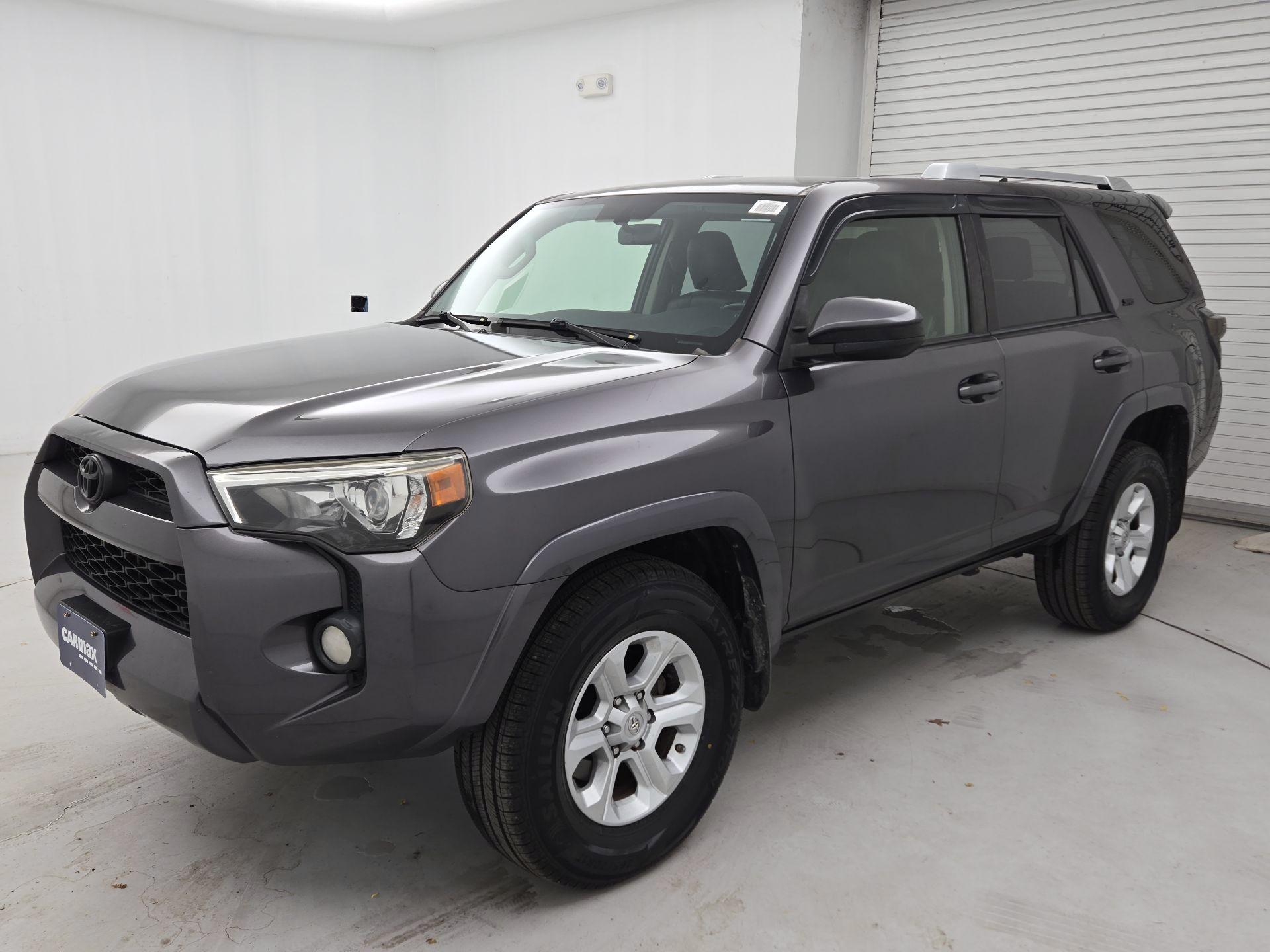 Thumbnail: 2016 Toyota 4Runner - 3