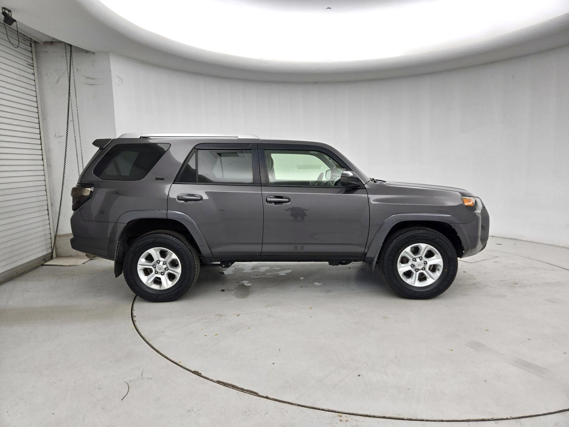 Thumbnail: 2016 Toyota 4Runner - 4