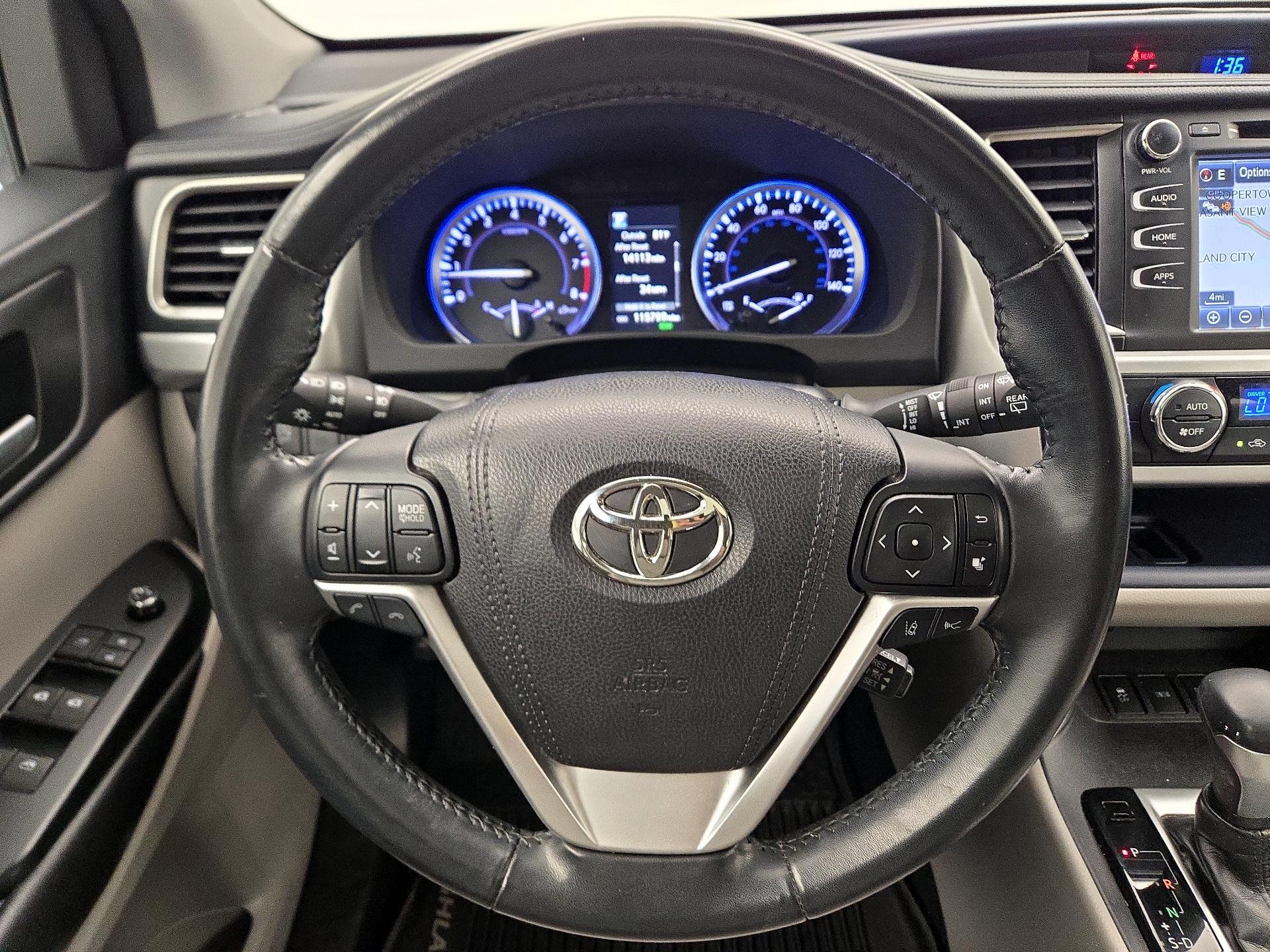 Thumbnail: 2018 Toyota Highlander - 10