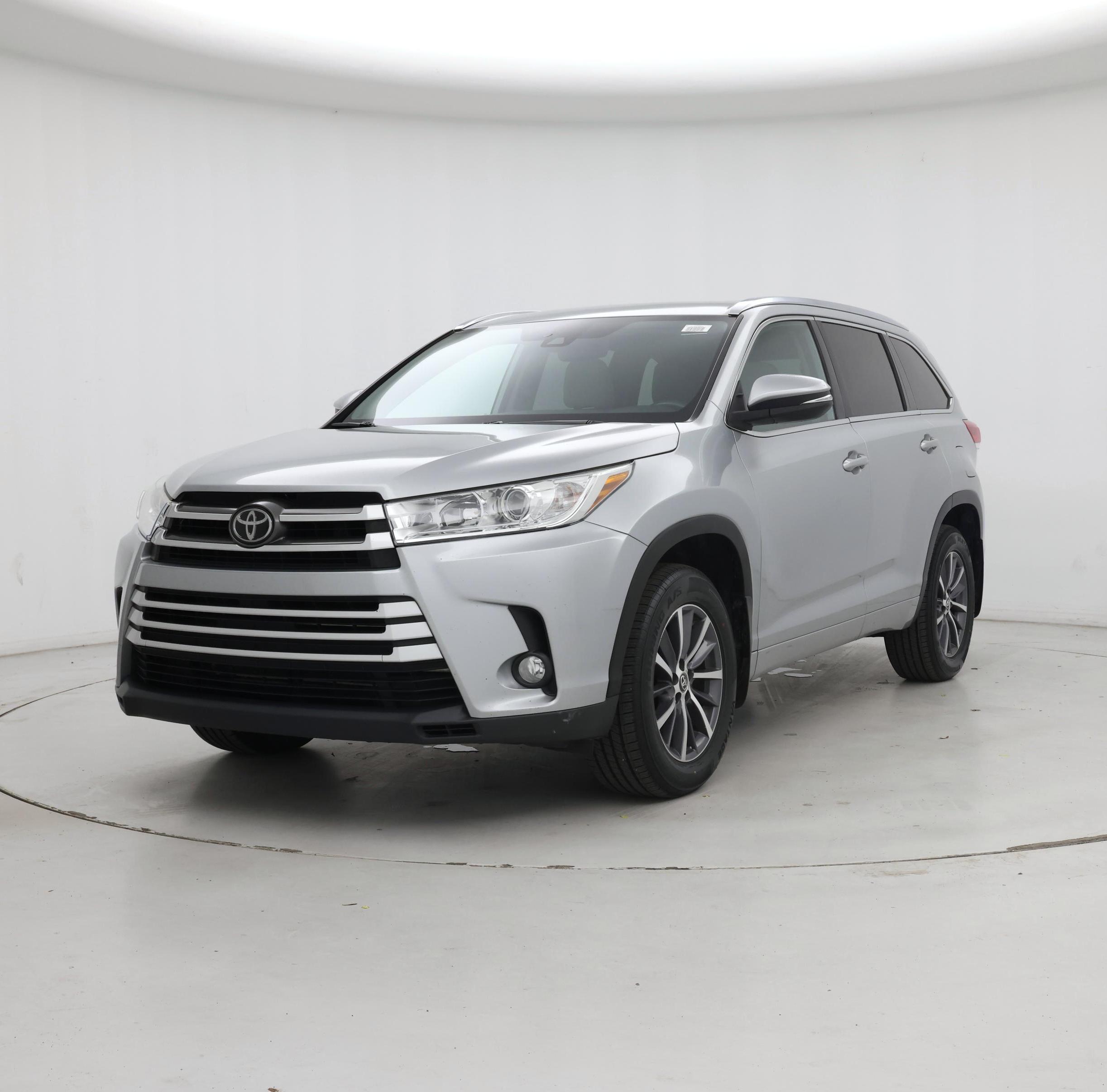 Thumbnail: 2018 Toyota Highlander - 4