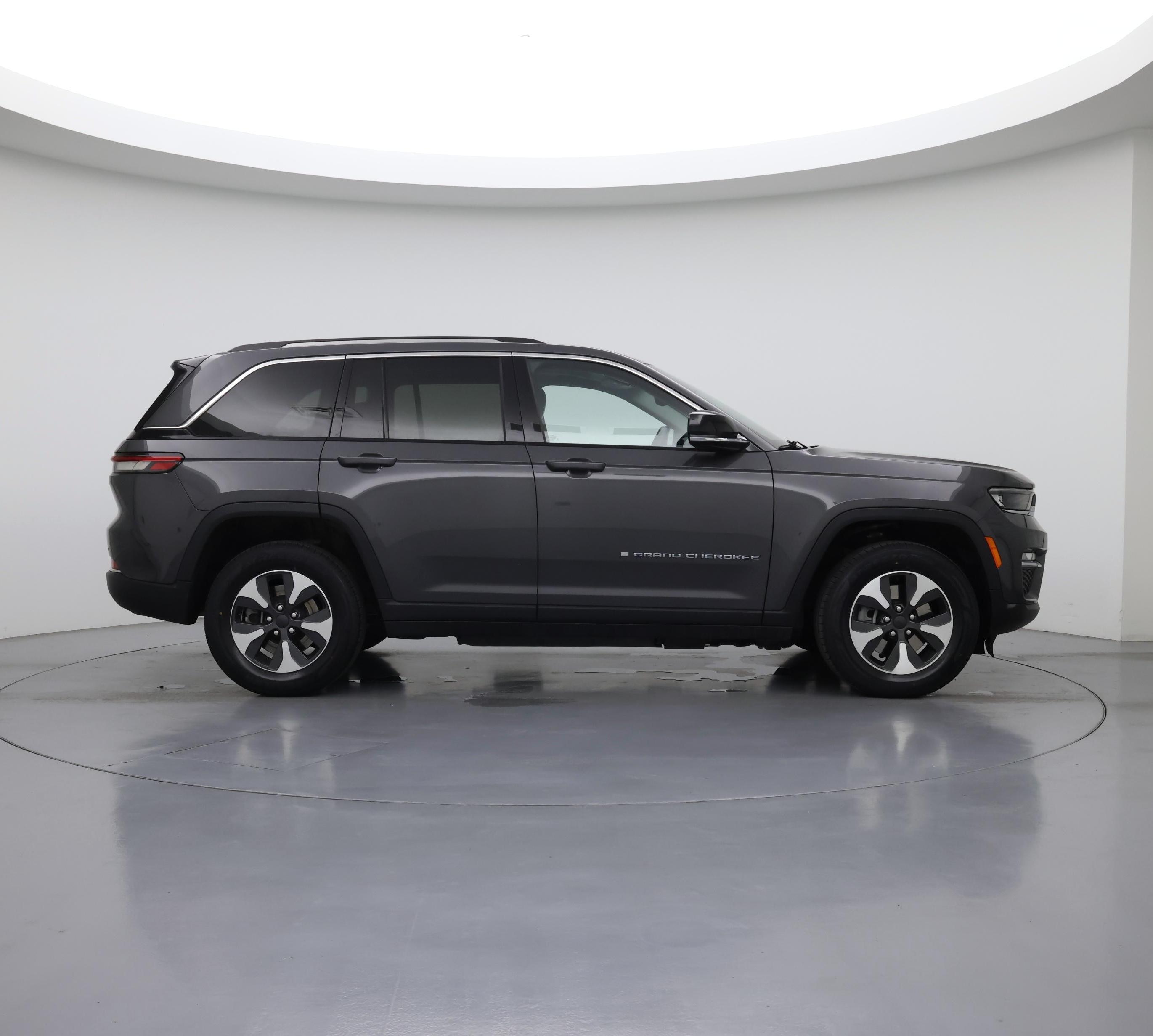 Thumbnail: 2022 Jeep Grand Cherokee - 7