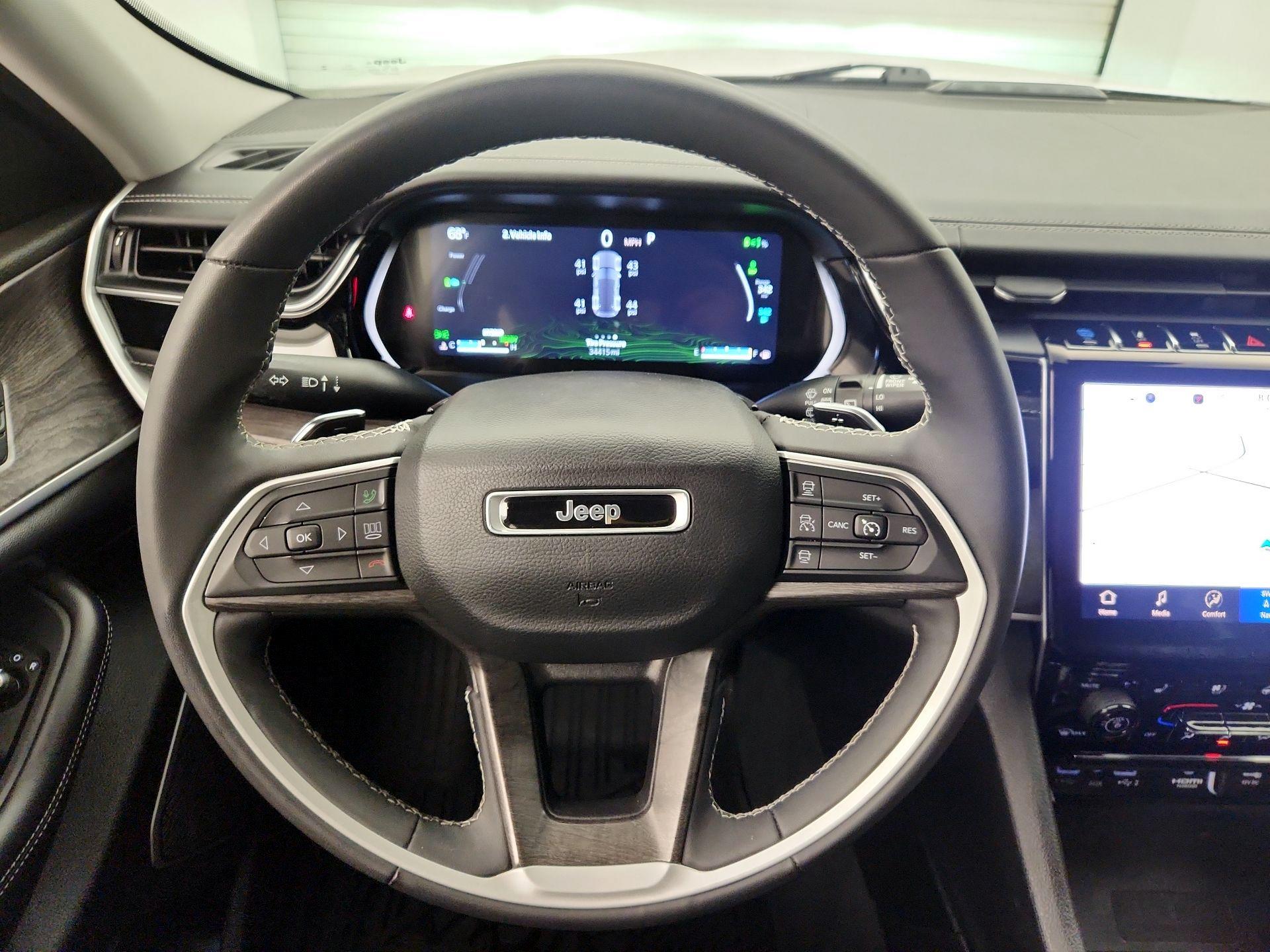 Thumbnail: 2022 Jeep Grand Cherokee - 10