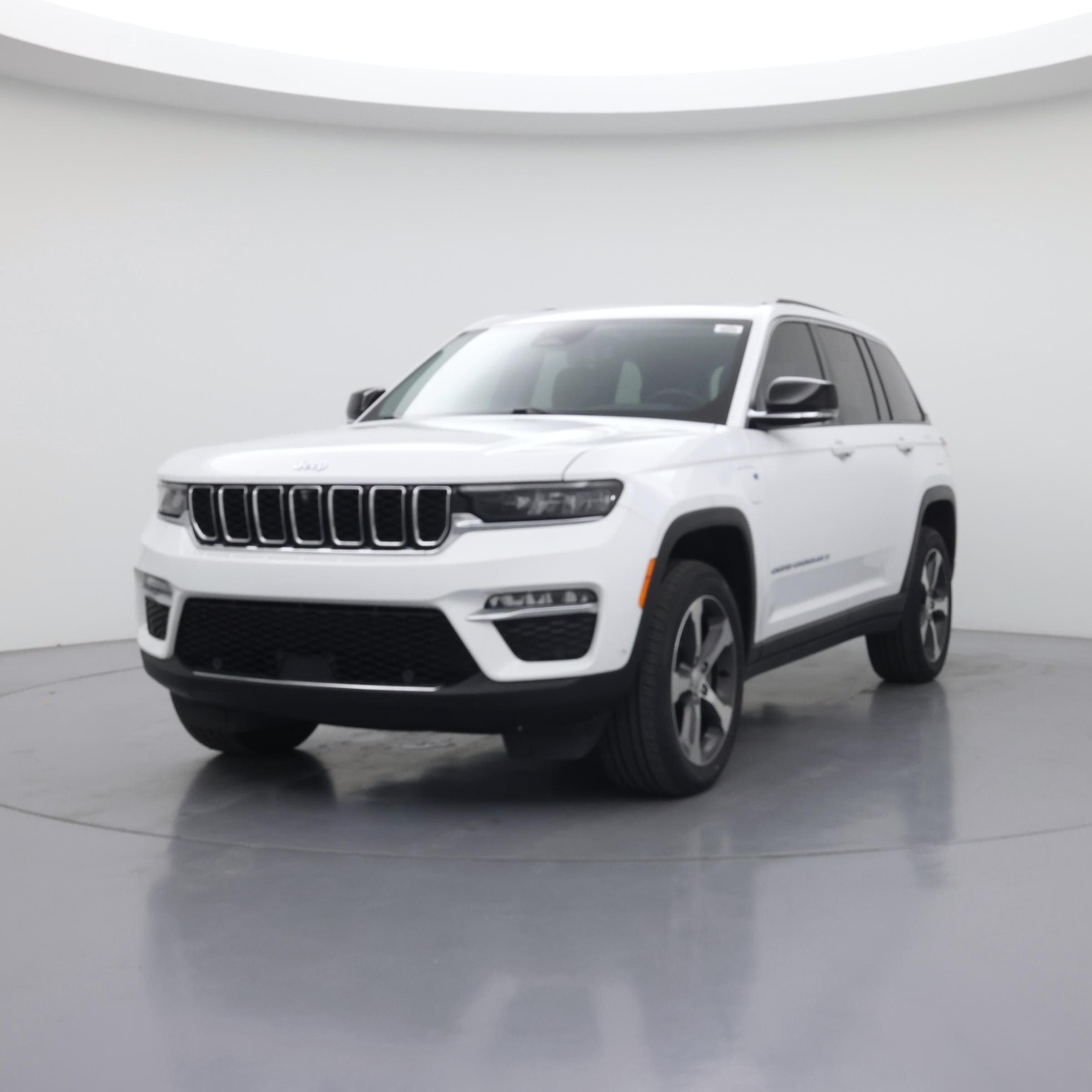 Thumbnail: 2022 Jeep Grand Cherokee - 4