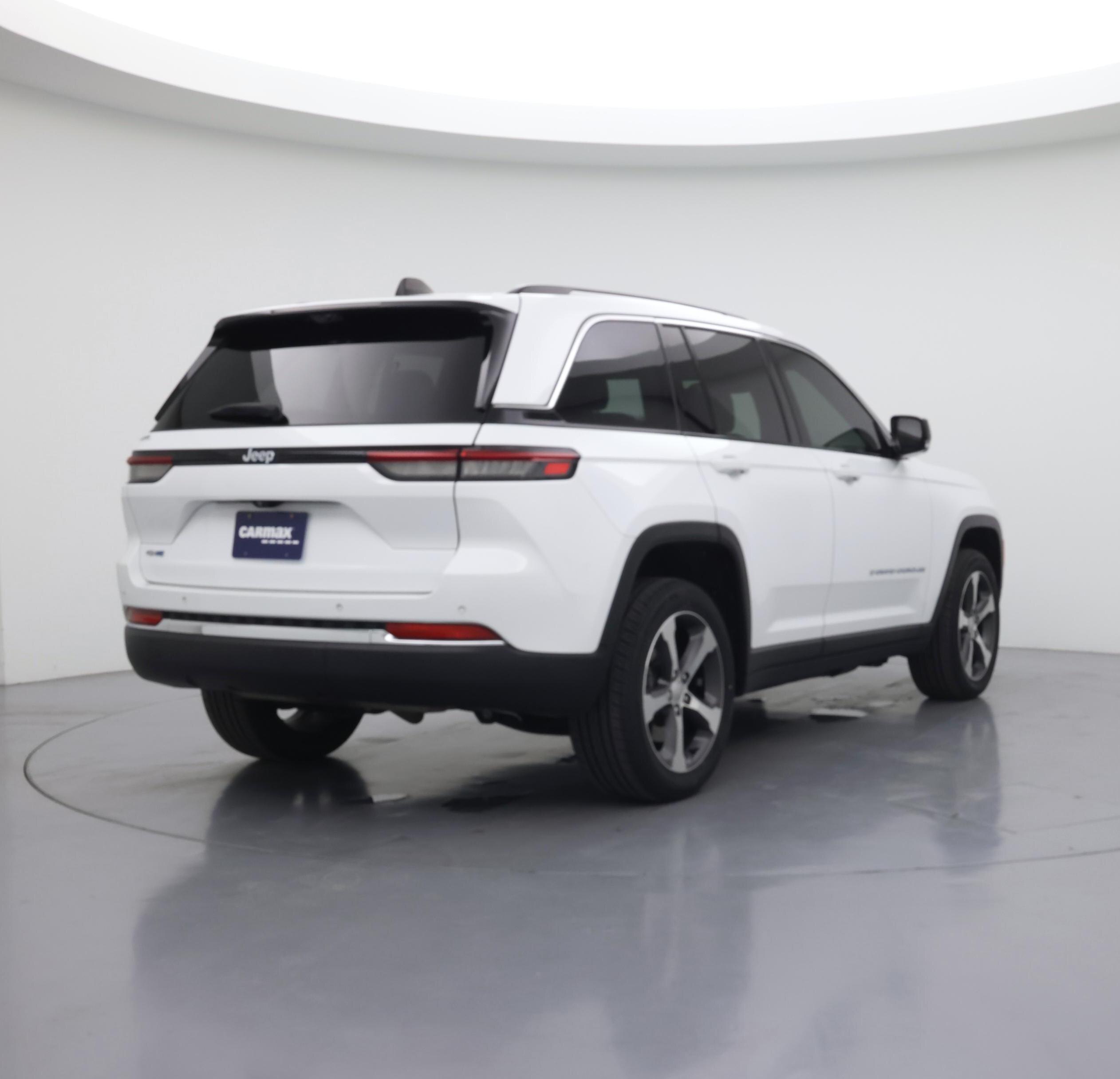 Thumbnail: 2022 Jeep Grand Cherokee - 8