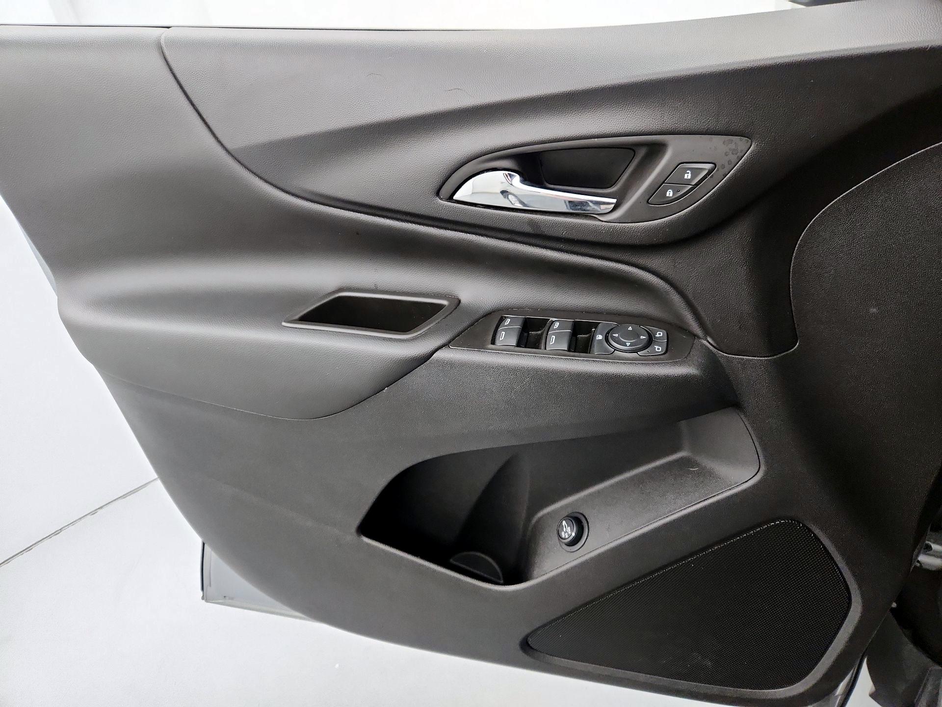 Thumbnail: 2023 Chevrolet Equinox - 12