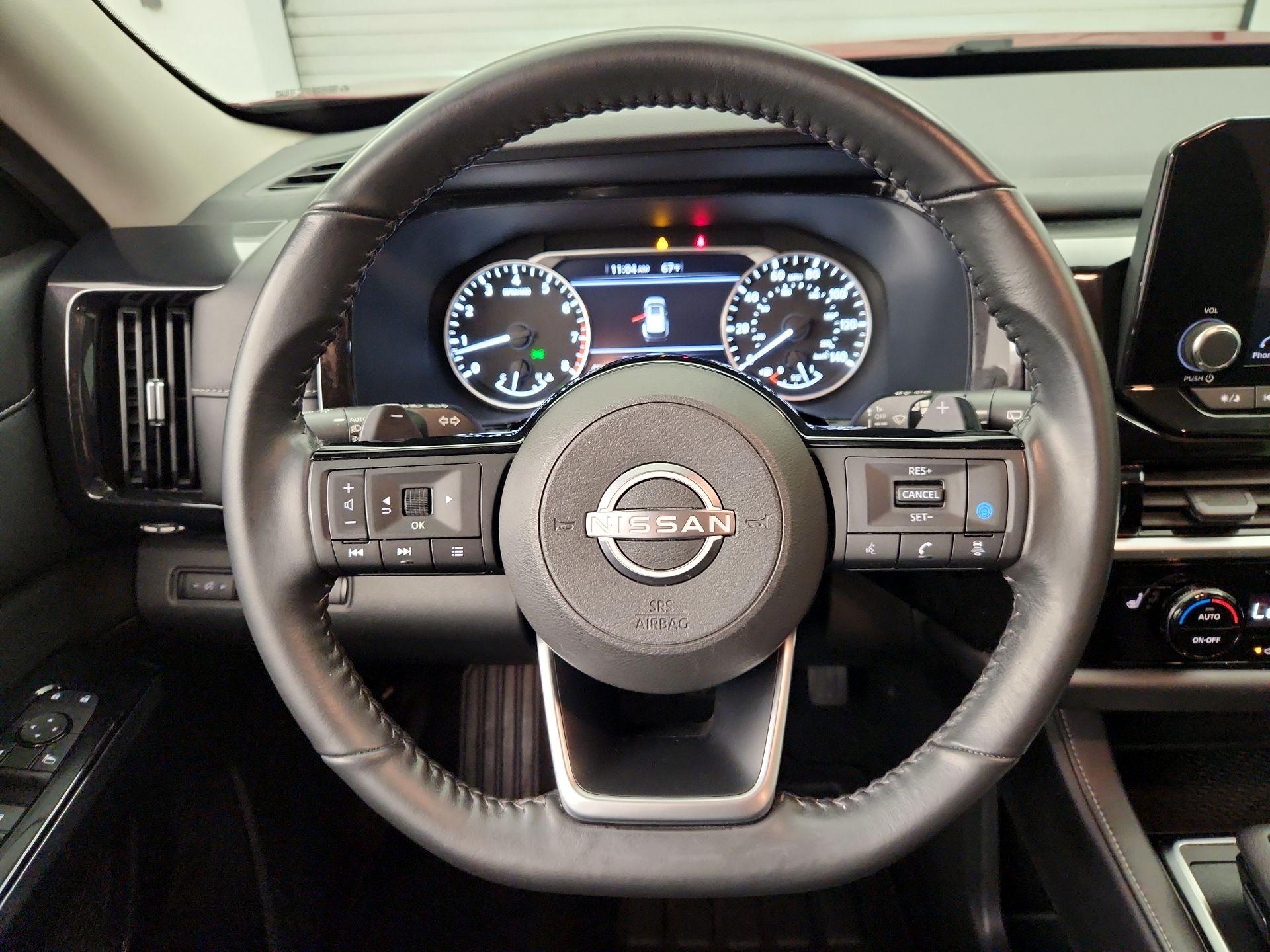 Thumbnail: 2022 Nissan Pathfinder - 10