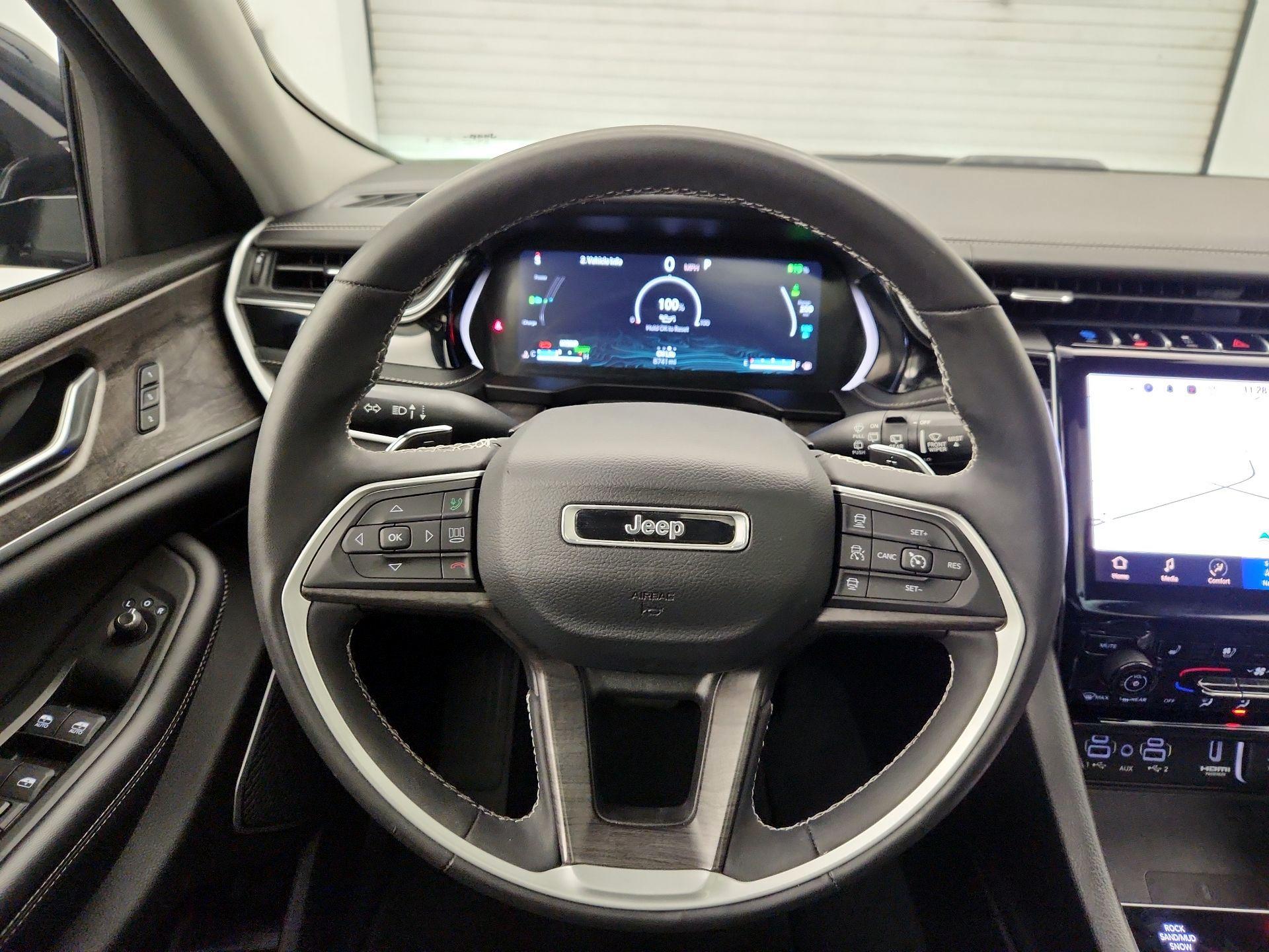 Thumbnail: 2022 Jeep Grand Cherokee - 10