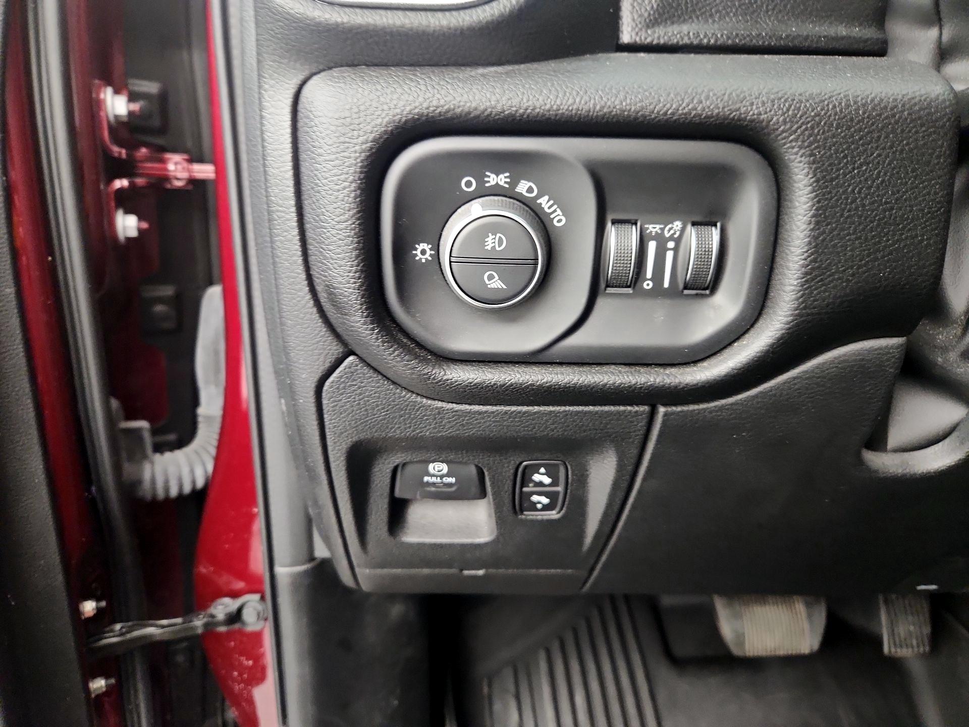 Thumbnail: 2023 RAM 1500 - 13
