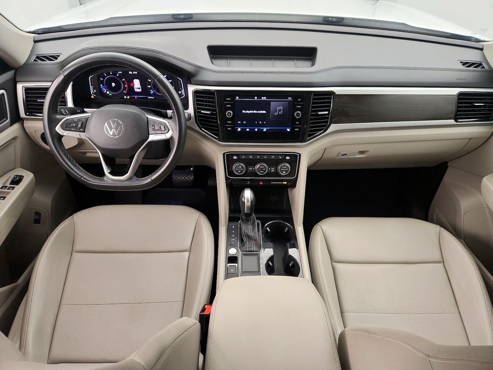 2022 Volkswagen Atlas SE w/Tech - Photo 10