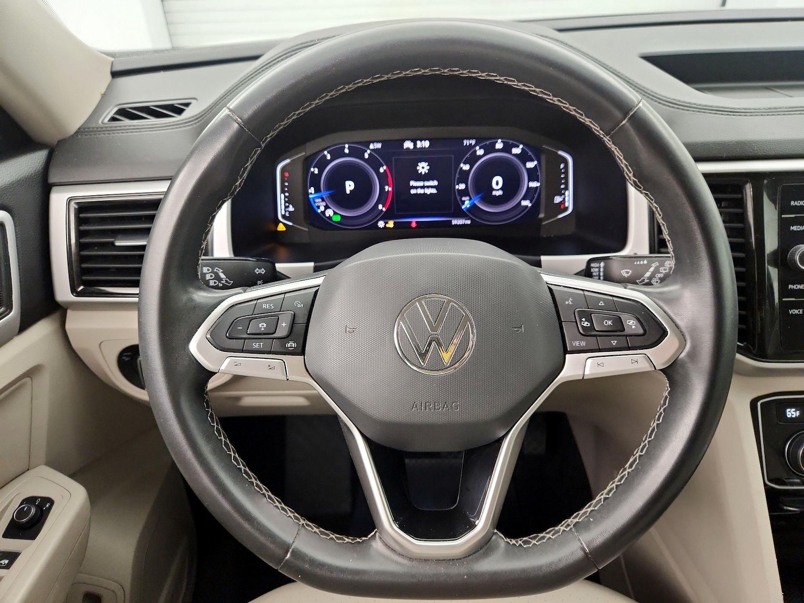 2022 Volkswagen Atlas SE w/Tech - Photo 11