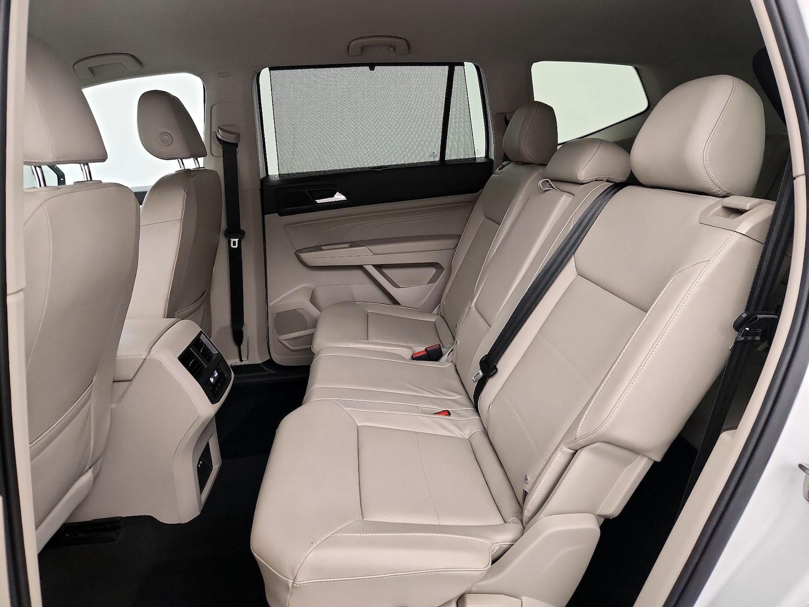 2022 Volkswagen Atlas SE w/Tech - Photo 20