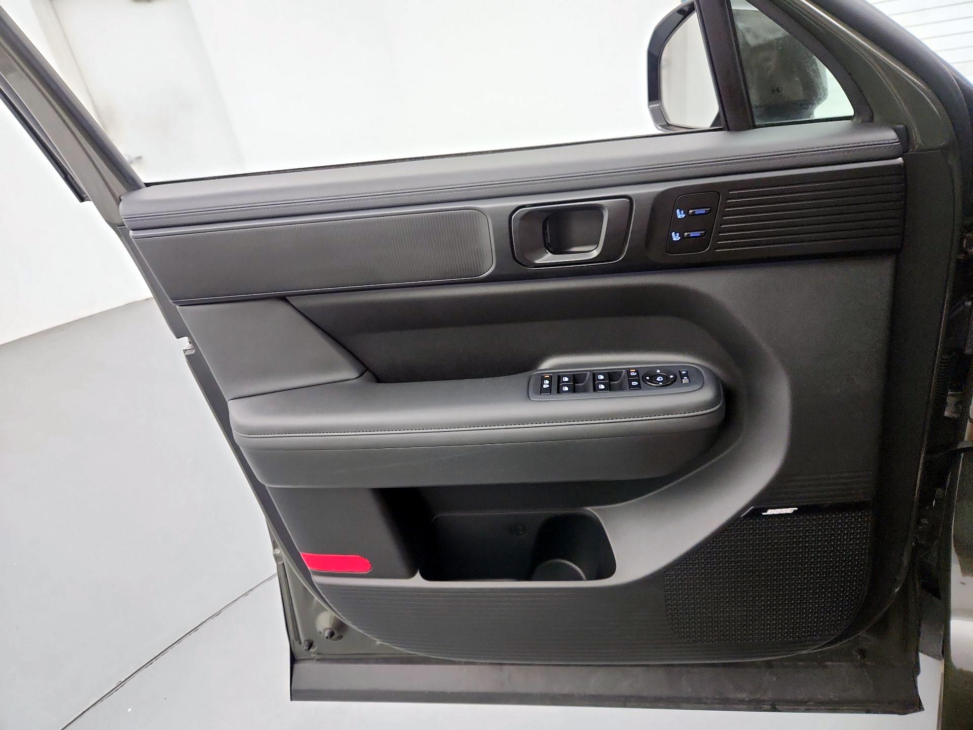 Thumbnail: 2024 Hyundai Santa Fe - 12