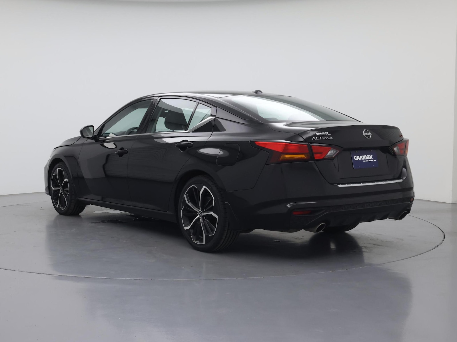 2023 Nissan Altima SR - Photo 3
