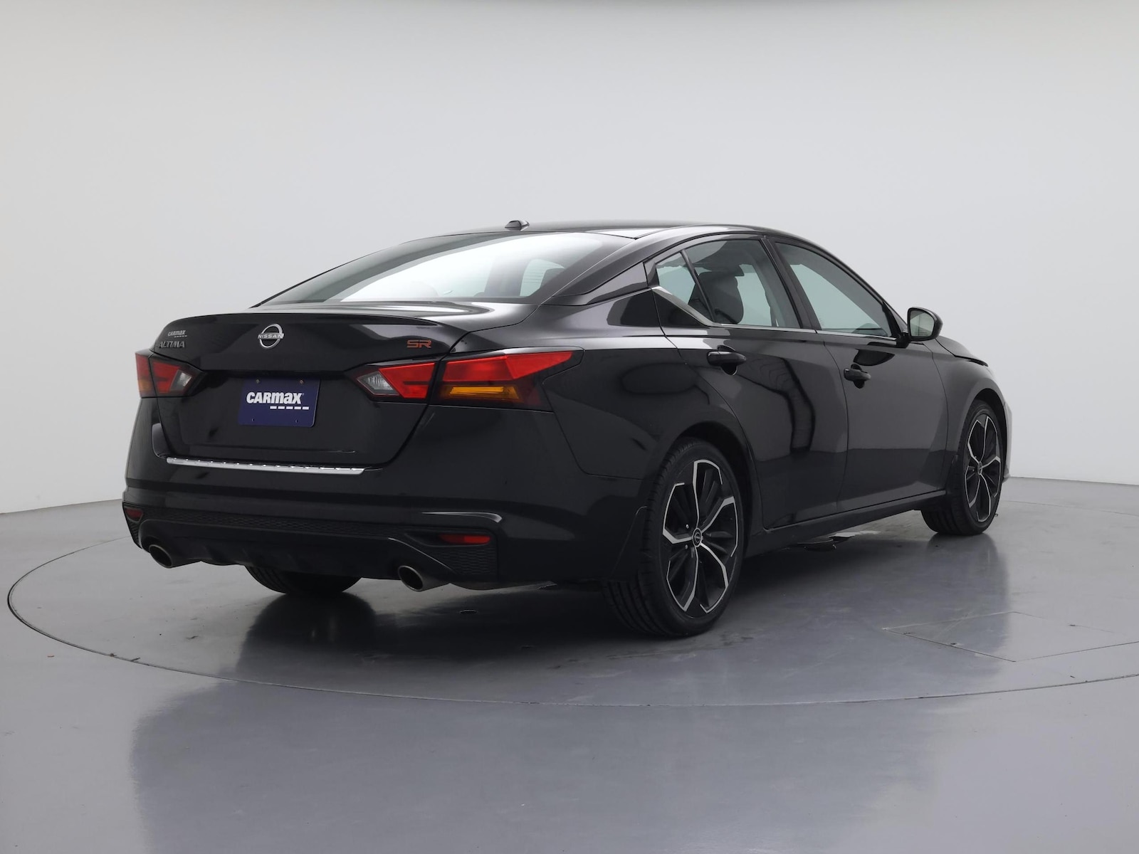 2023 Nissan Altima SR - Photo 9