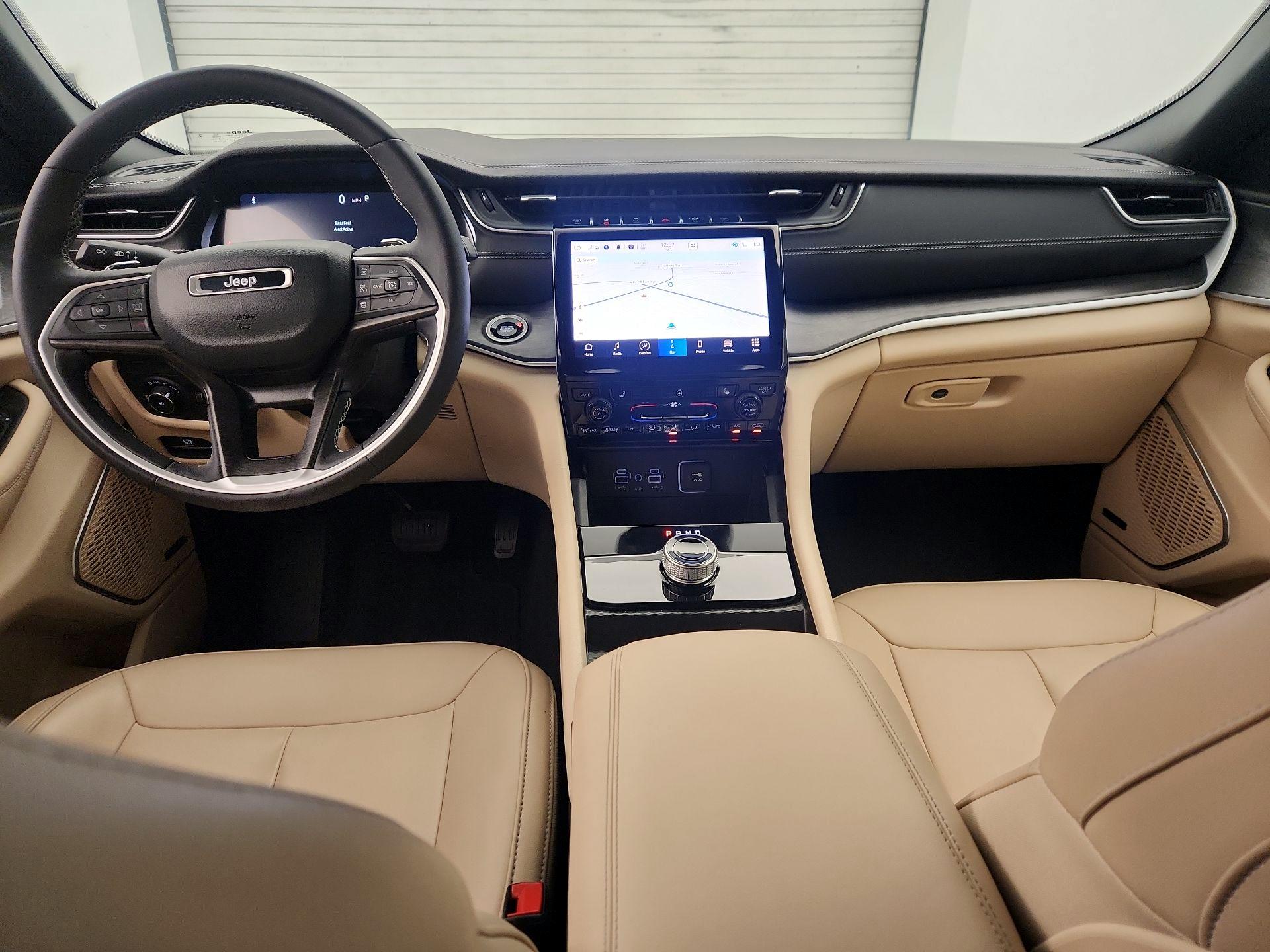 Thumbnail: 2024 Jeep Grand Cherokee - 9