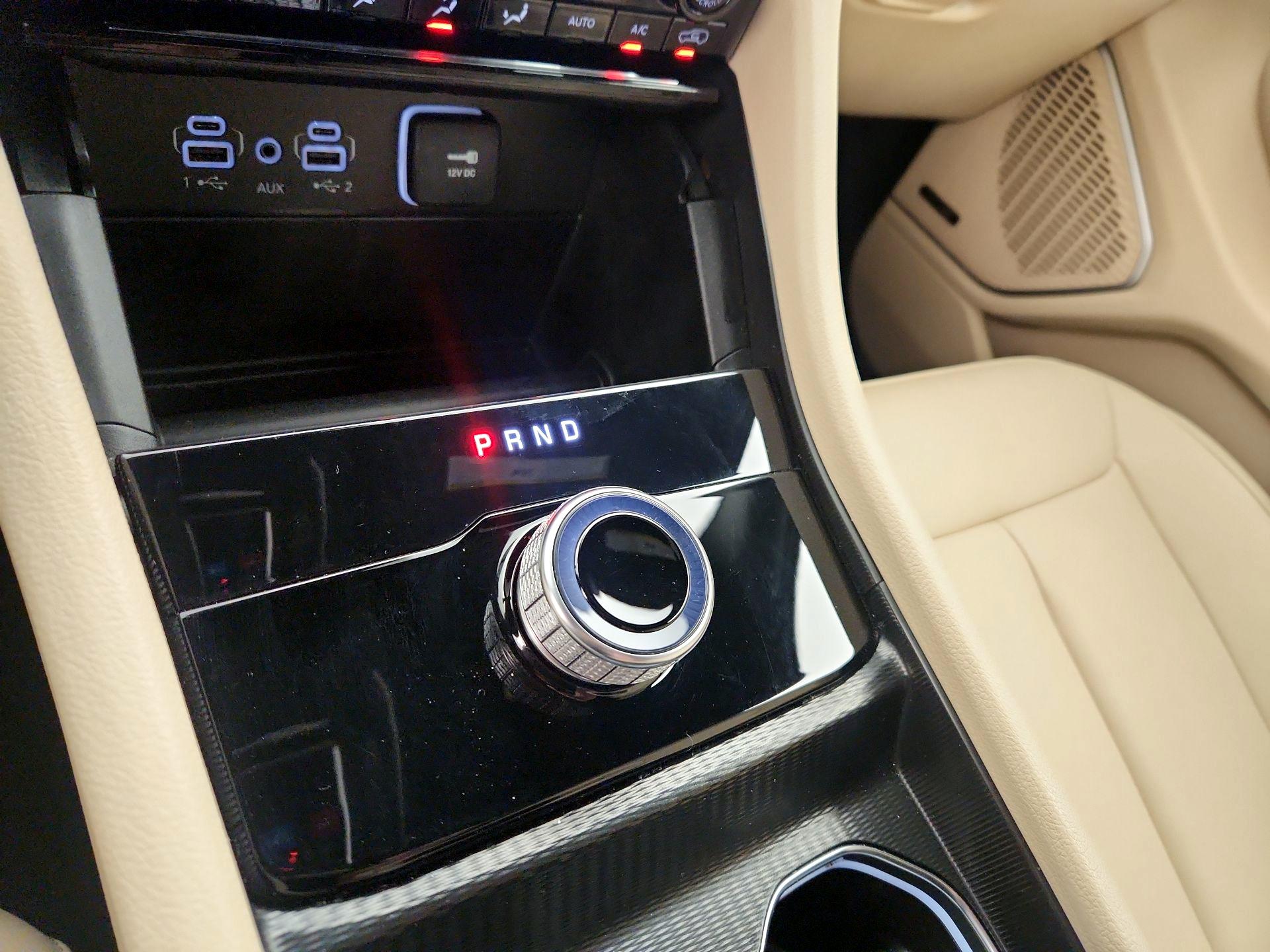 Thumbnail: 2024 Jeep Grand Cherokee - 18