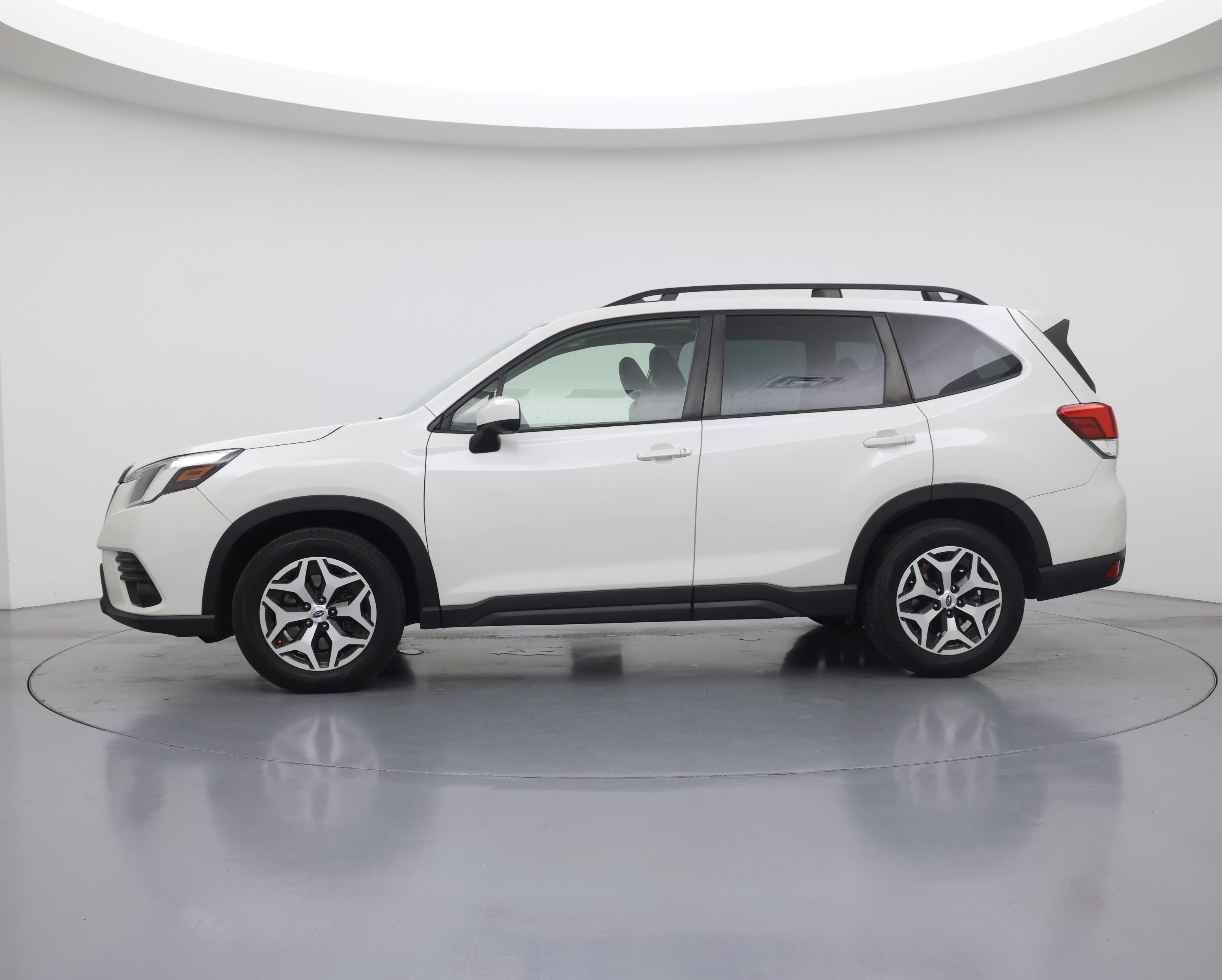 Thumbnail: 2023 Subaru Forester - 3